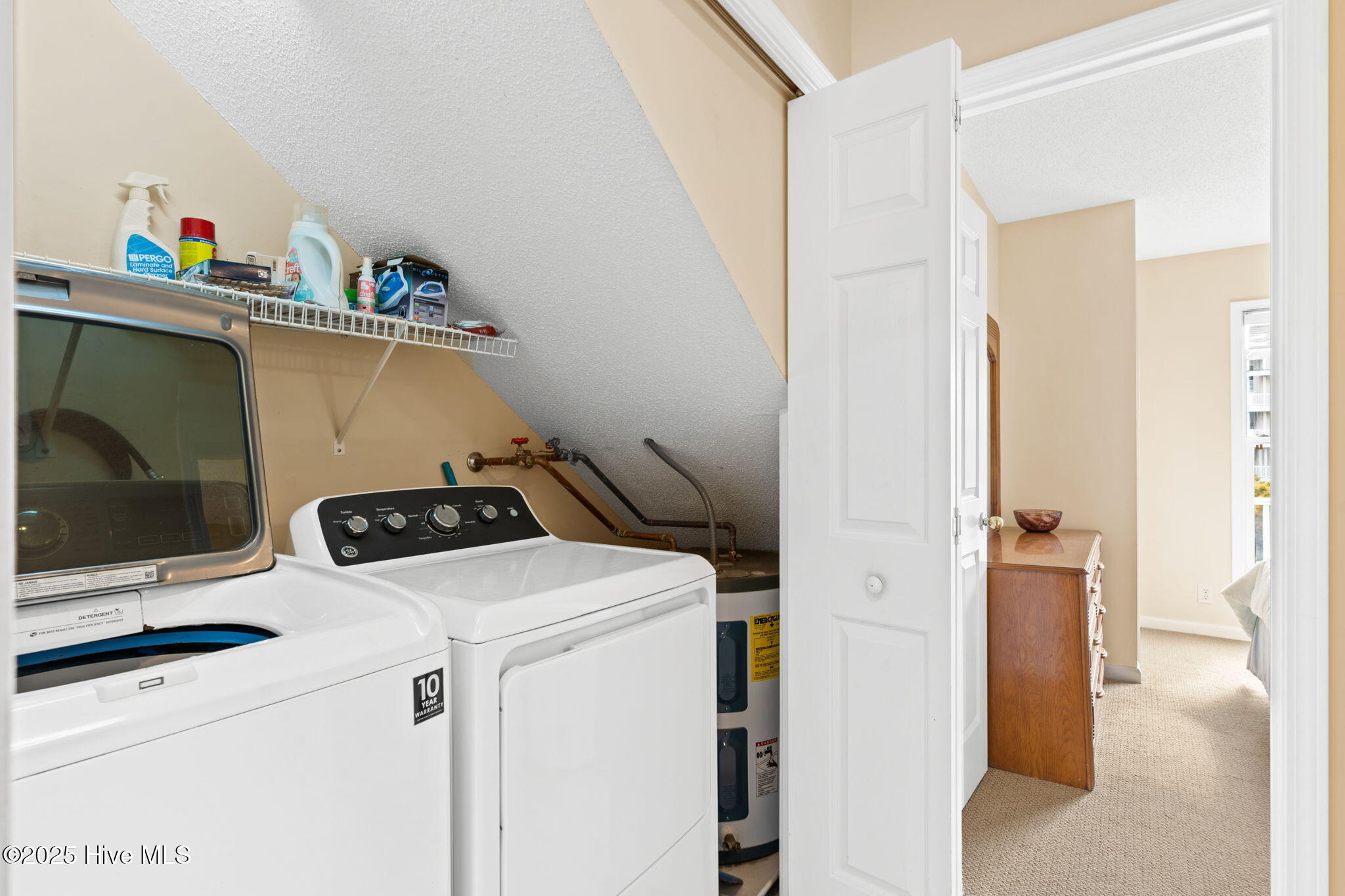 100532728 | Photo 27