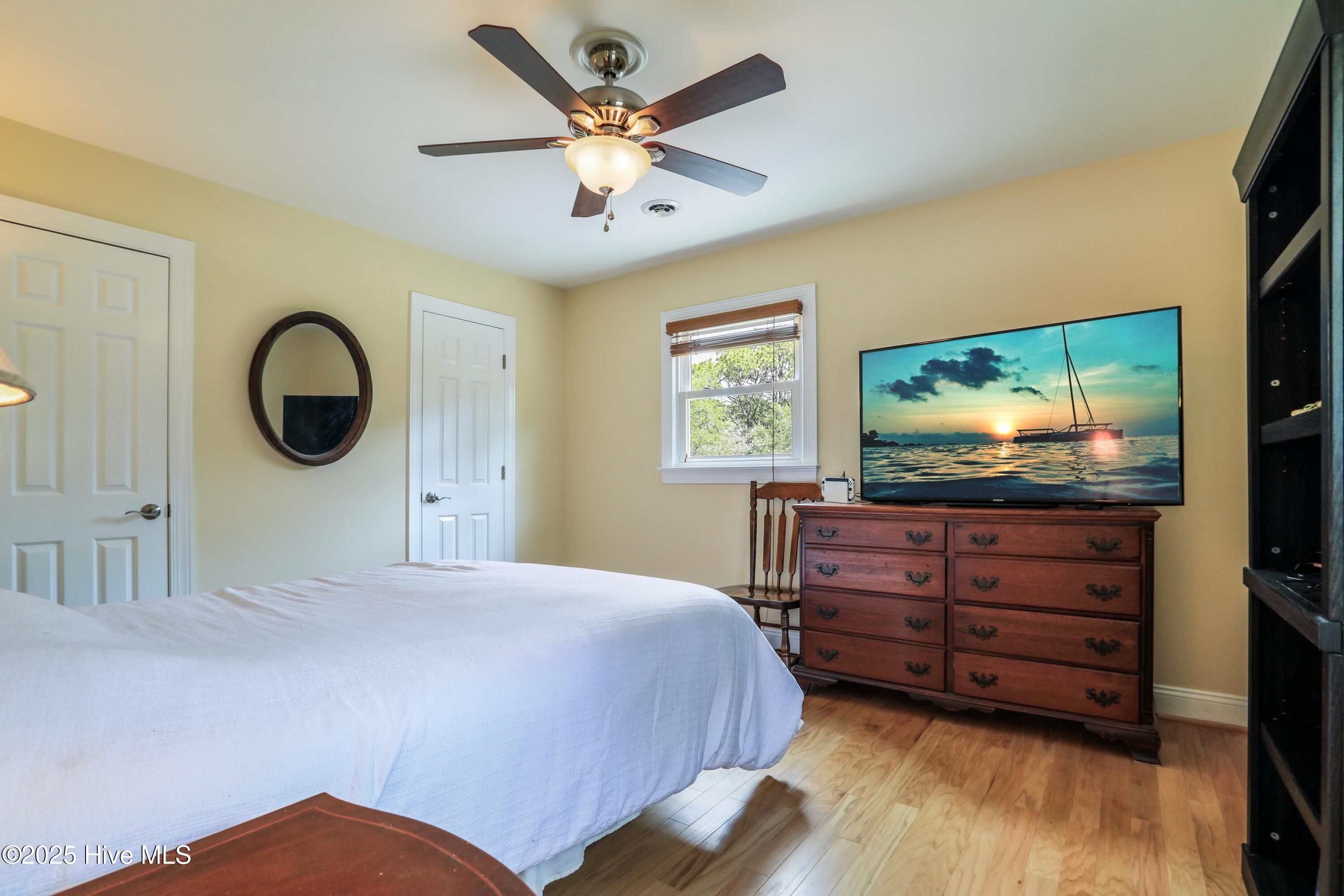 100513124 | Photo 32