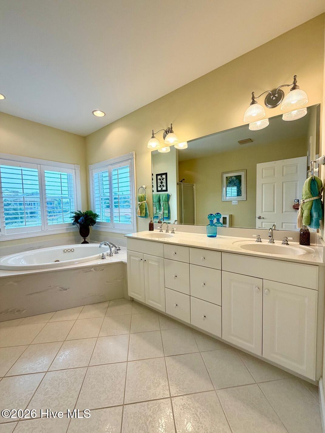 8526 Ocean View Drive,Emerald Isle