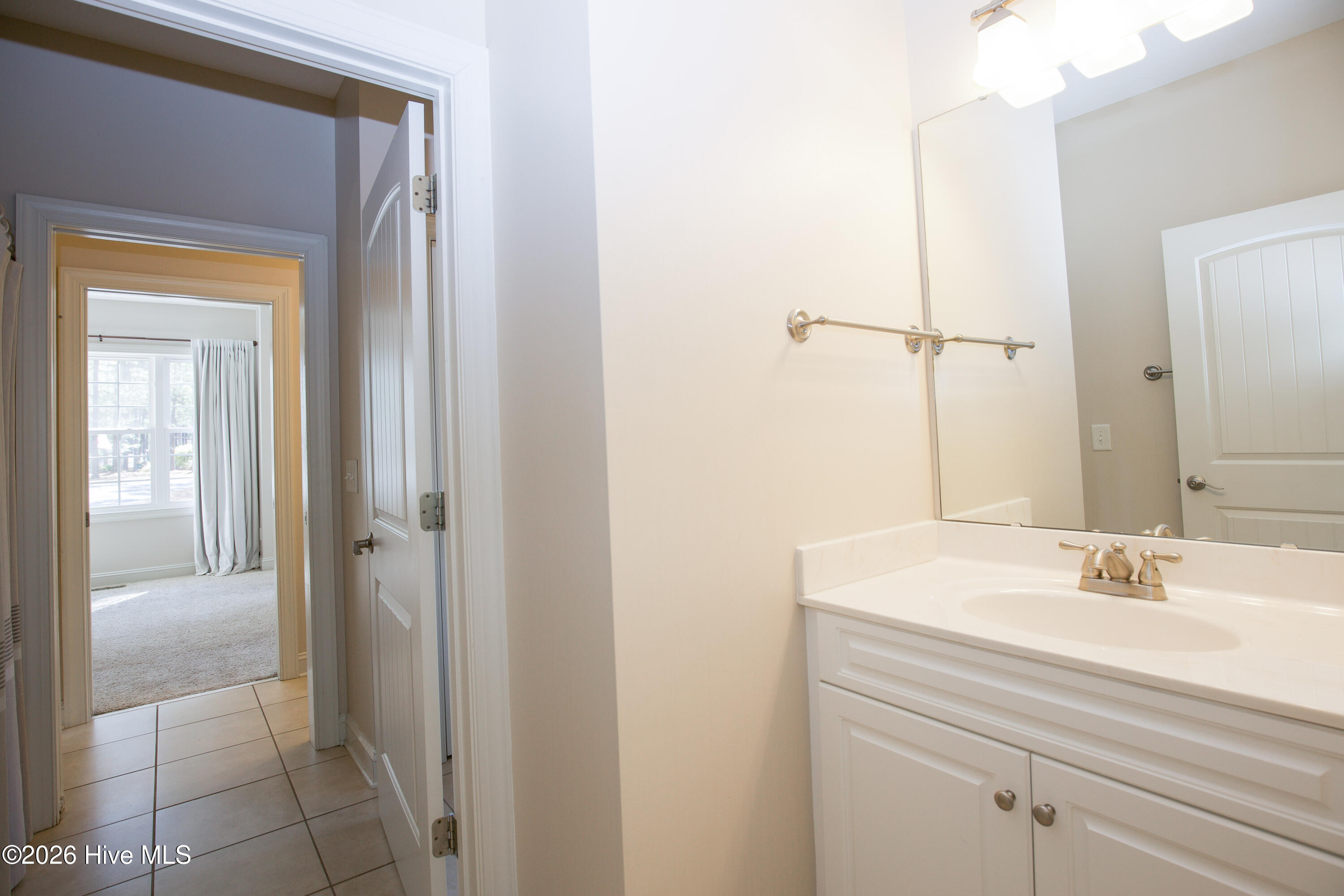 16 Montrose Ct-54
