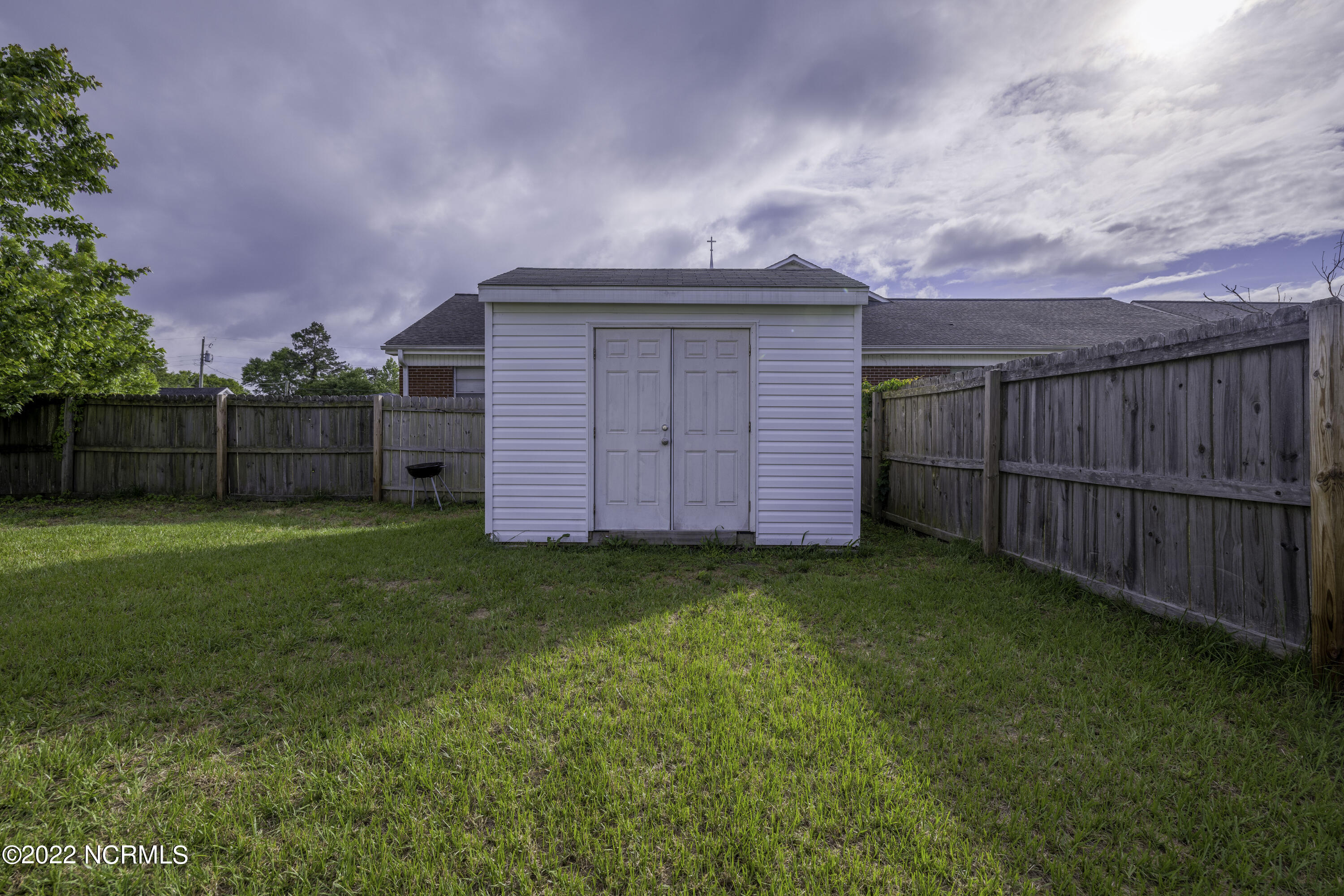 100568237 | Photo 18