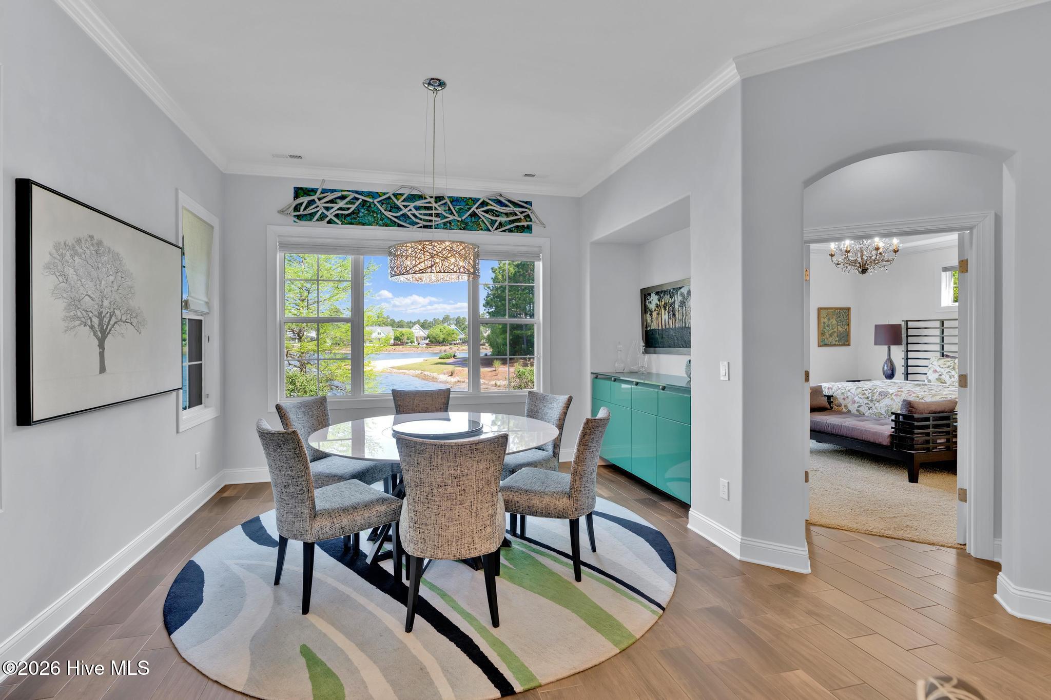 100569949 | Photo 21