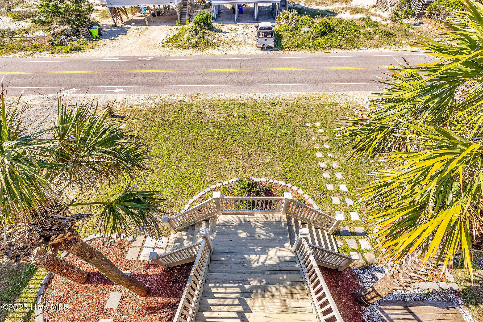 100509917 | Photo 61