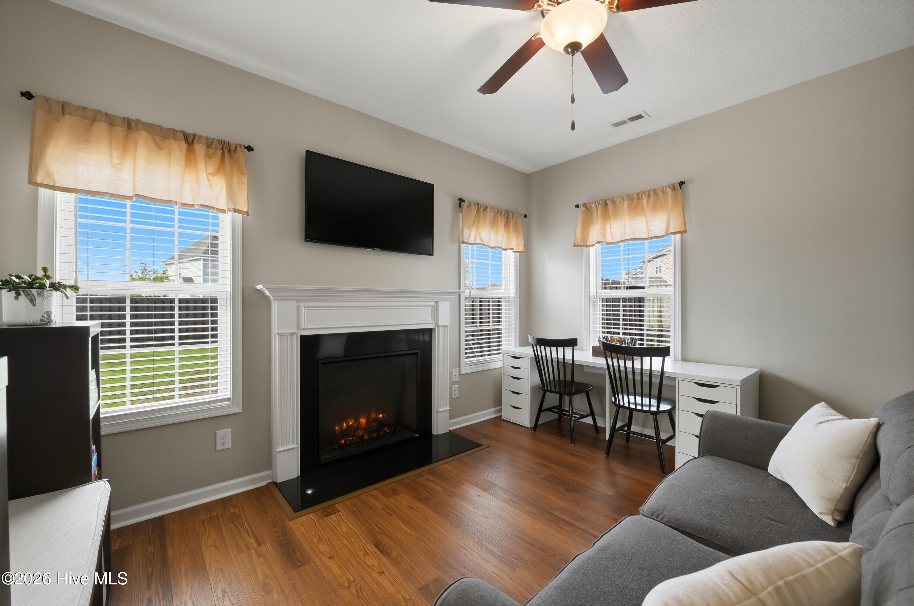 100565426 | Photo 20