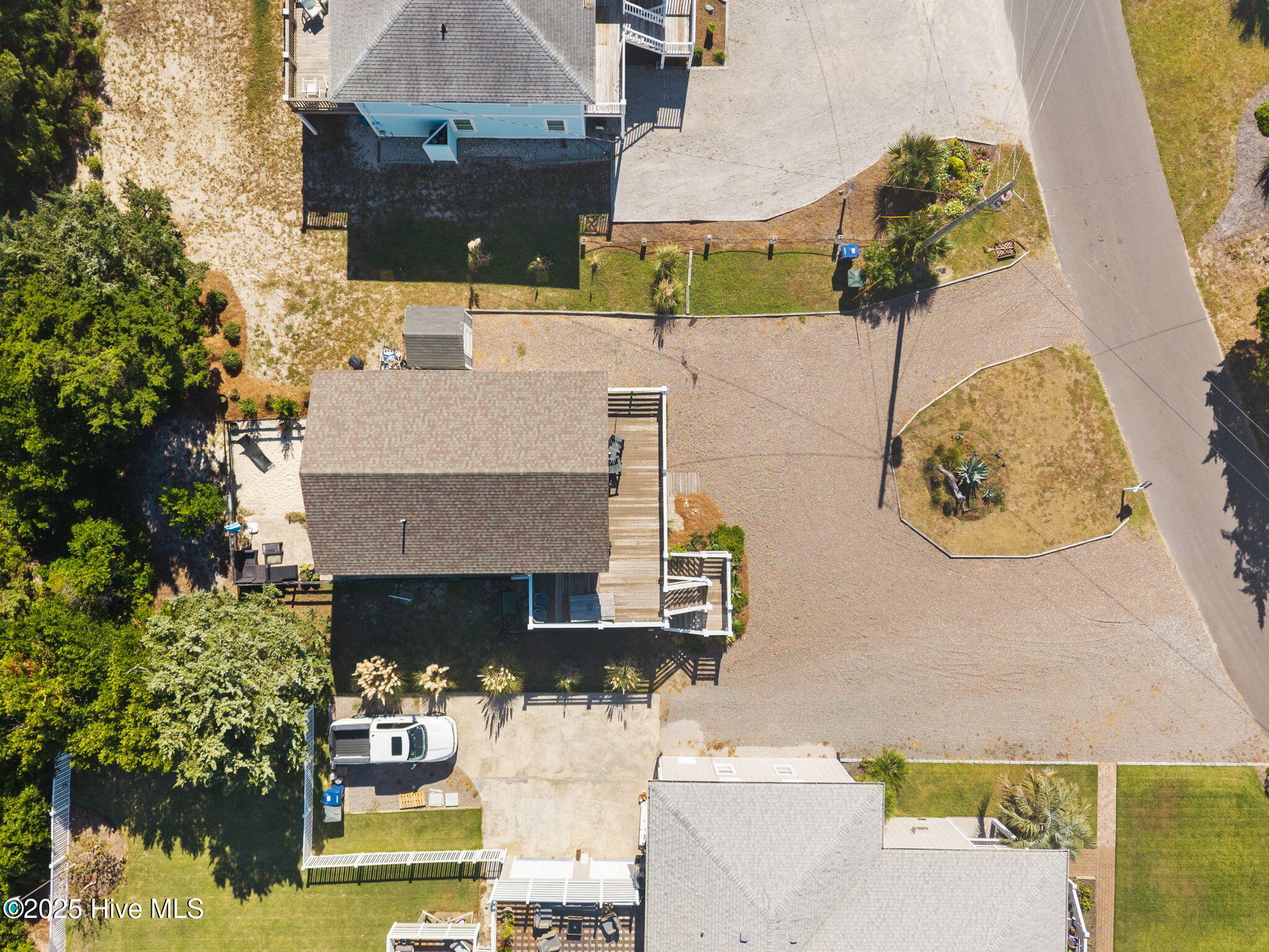 100532848 | Photo 53