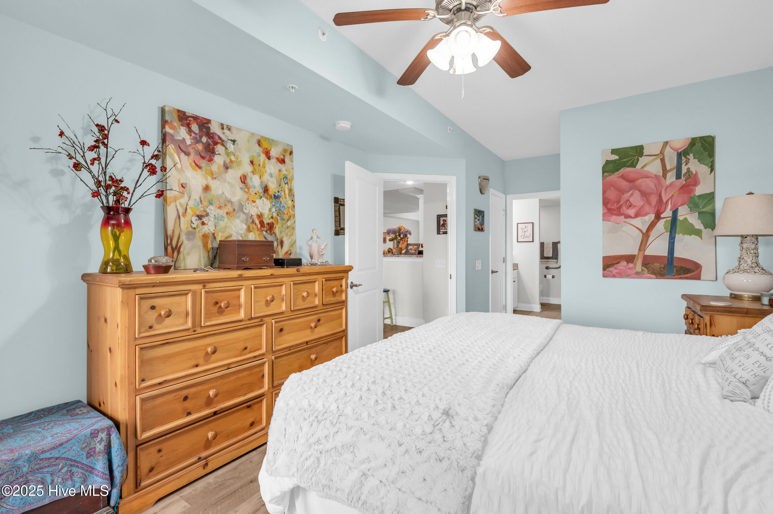 100519545 | Photo 27