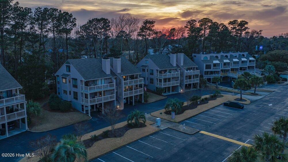 100562506 | Photo 35