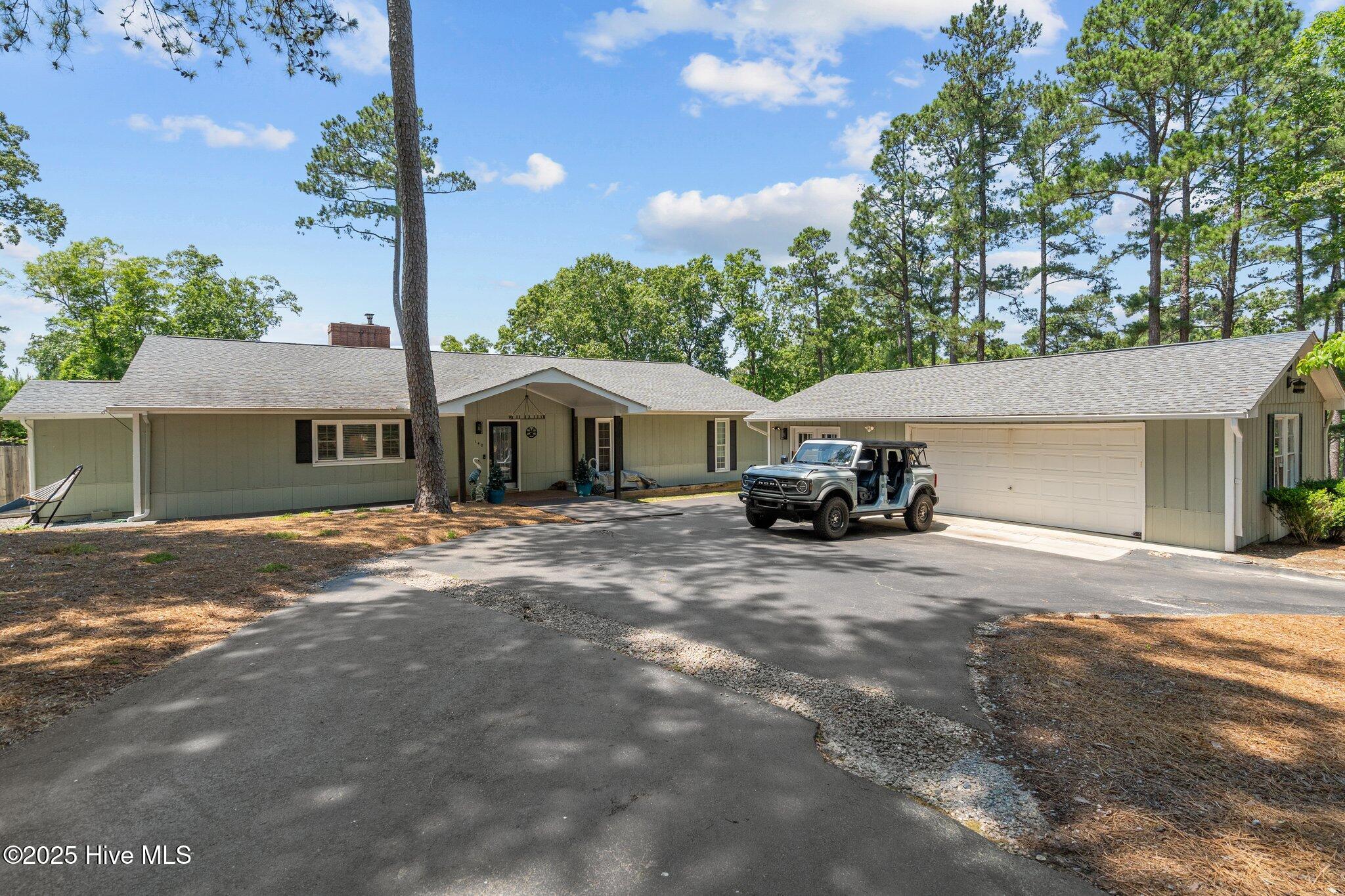 140 One Down, Southern Pines, North Carolina, 4 Bedrooms Bedrooms, 10 Rooms Rooms,3 BathroomsBathrooms,Single family residence,For sale,One Down,100574397 140 One Down, Southern Pines, North Carolina, 4 Bedrooms Bedrooms, 10 Rooms Rooms,3 BathroomsBathrooms,Single family residence,For sale,One Down,100574397