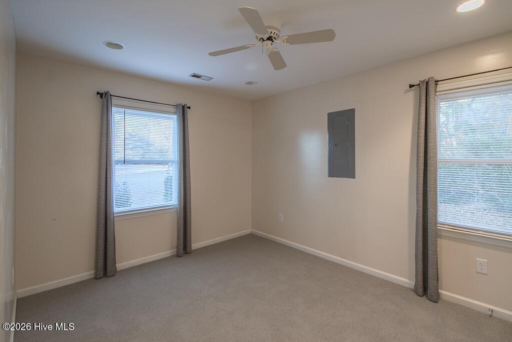 100536821 | Photo 17