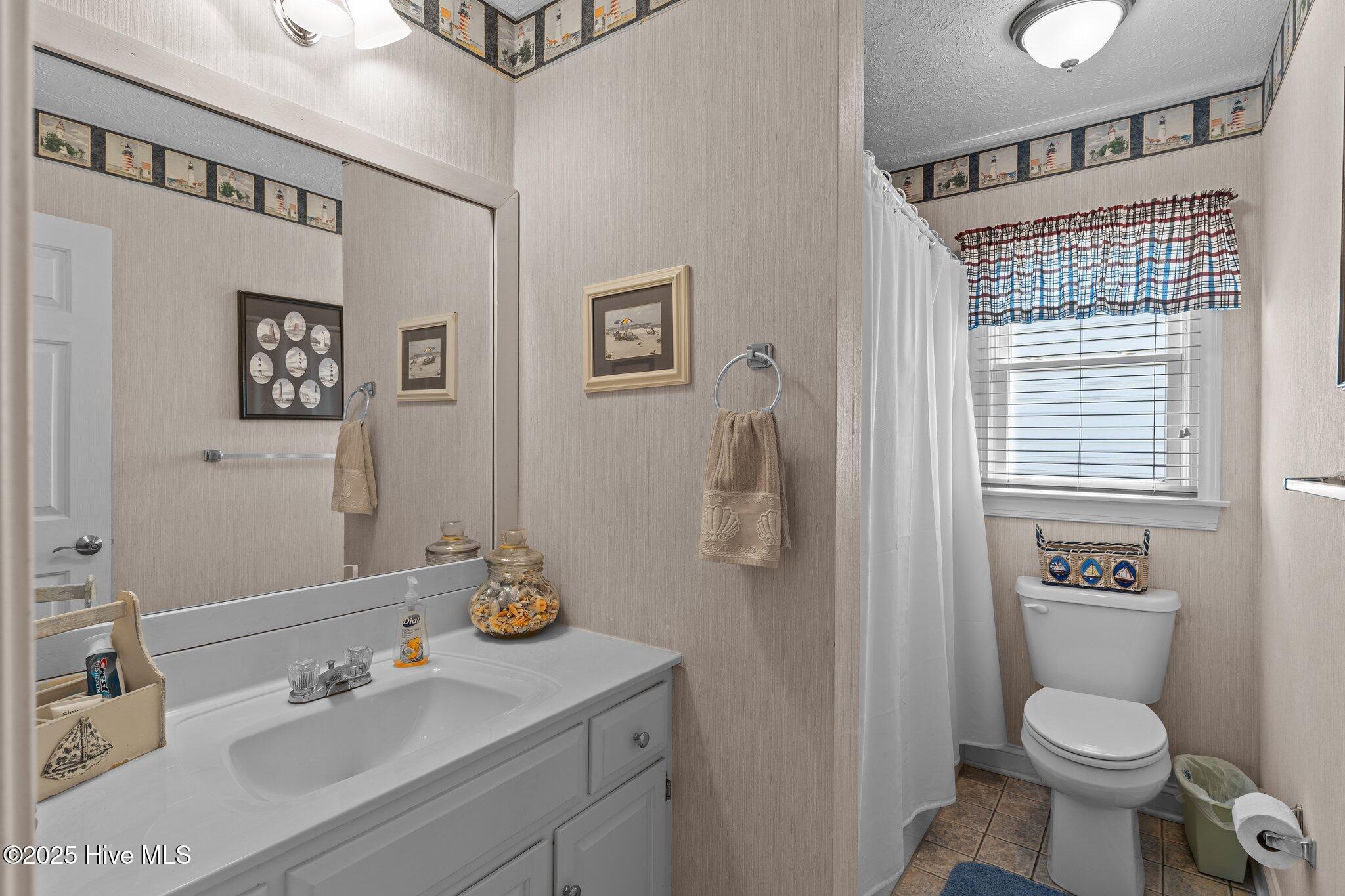 100514619 | Photo 22