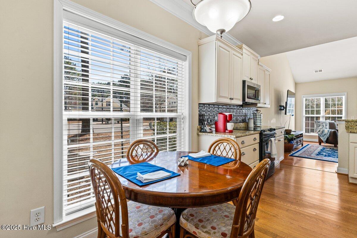 100491757 | Photo 15