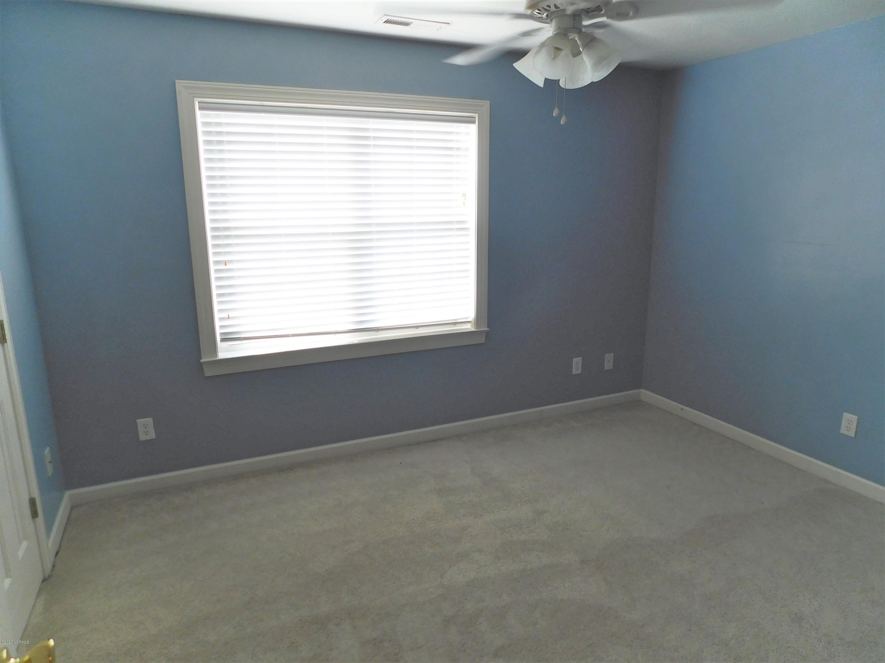 100568605 | Photo 10