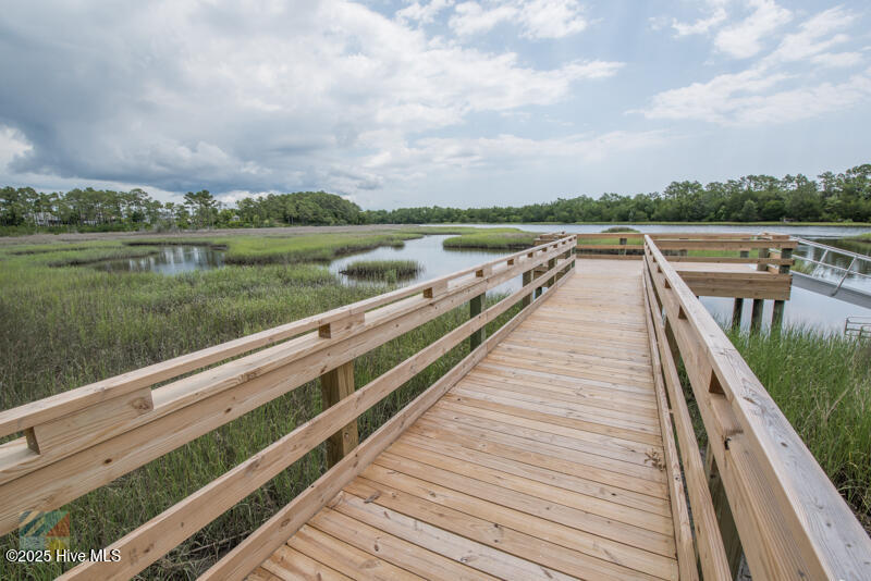 100537429 | Photo 58