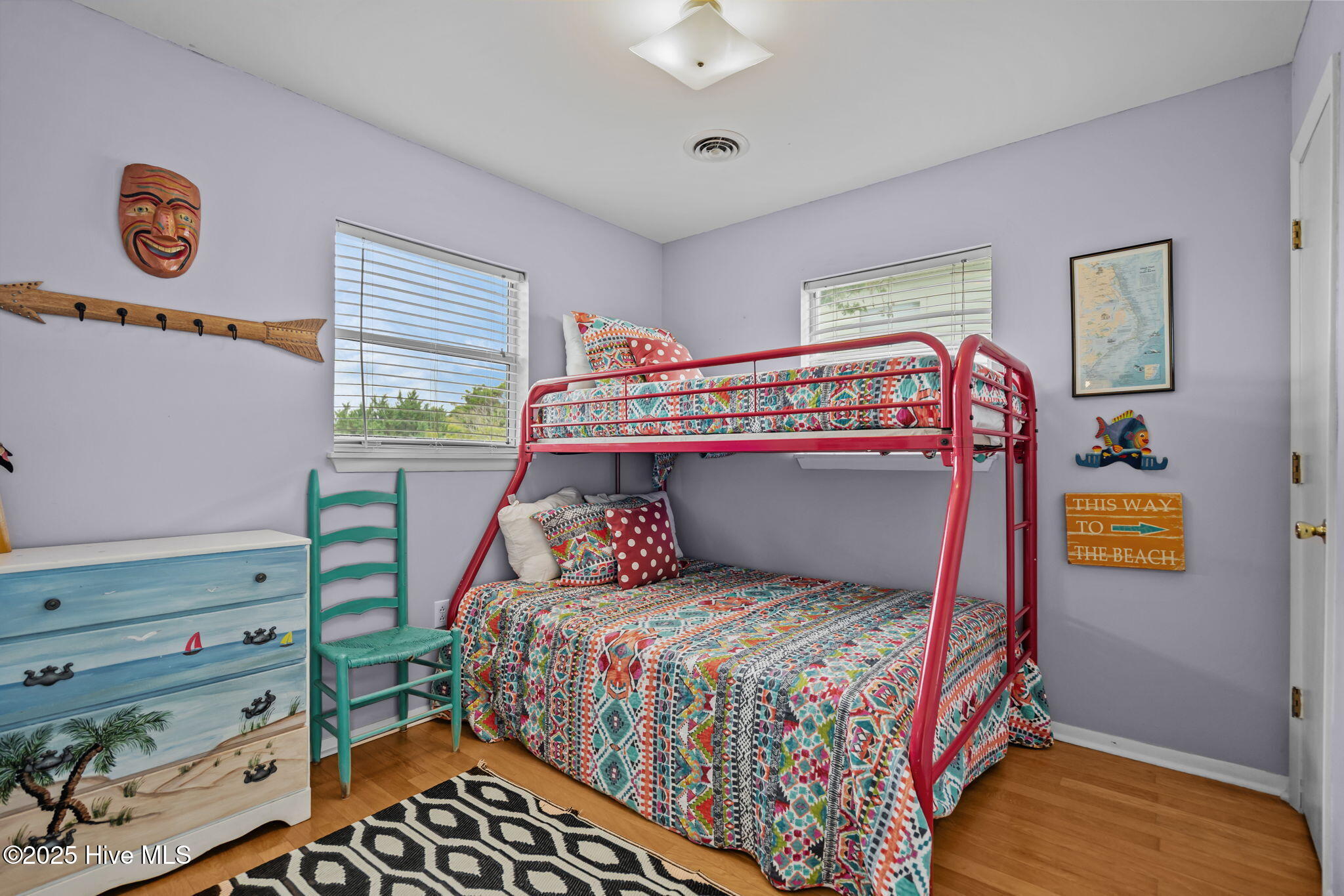 100531586 | Photo 30