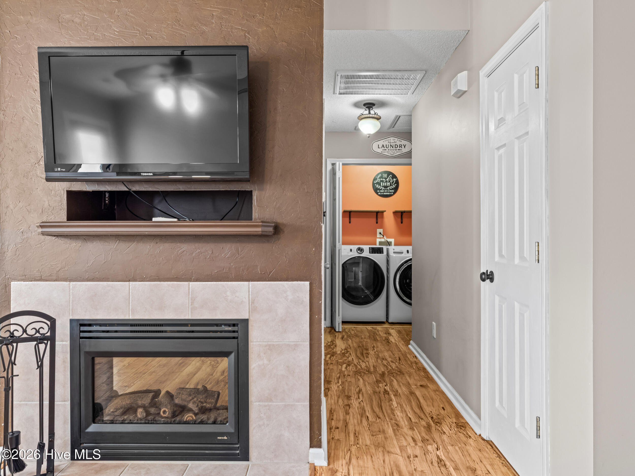 100547559 | Photo 23