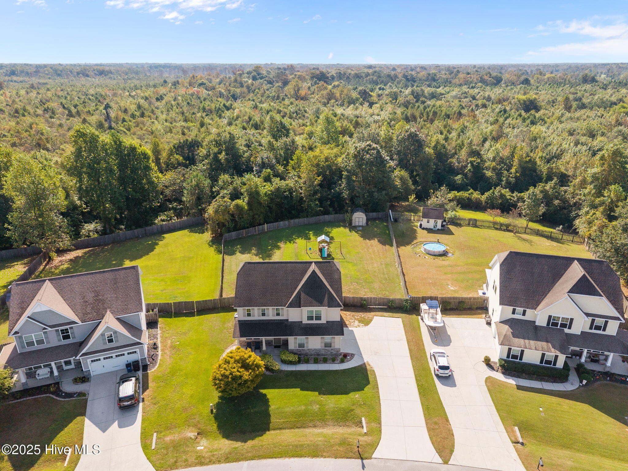 100533509 | Photo 45