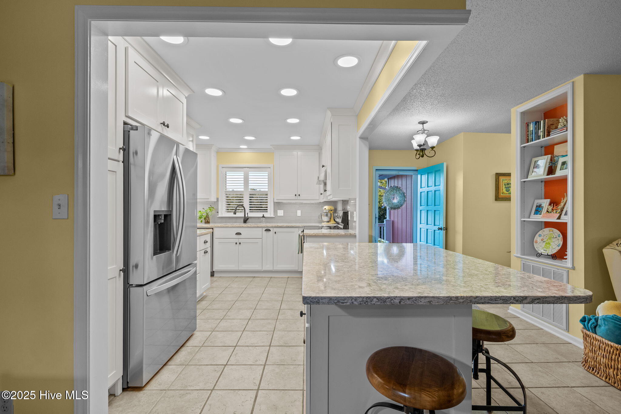 100542627 | Photo 14