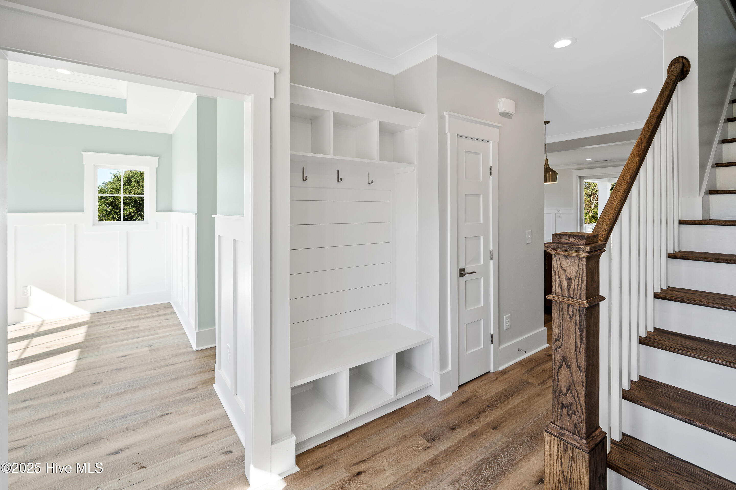 100537376 | Photo 34