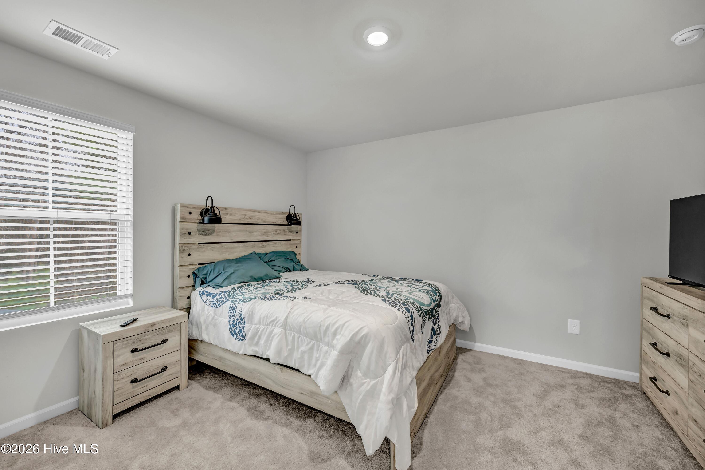 100554355 | Photo 23