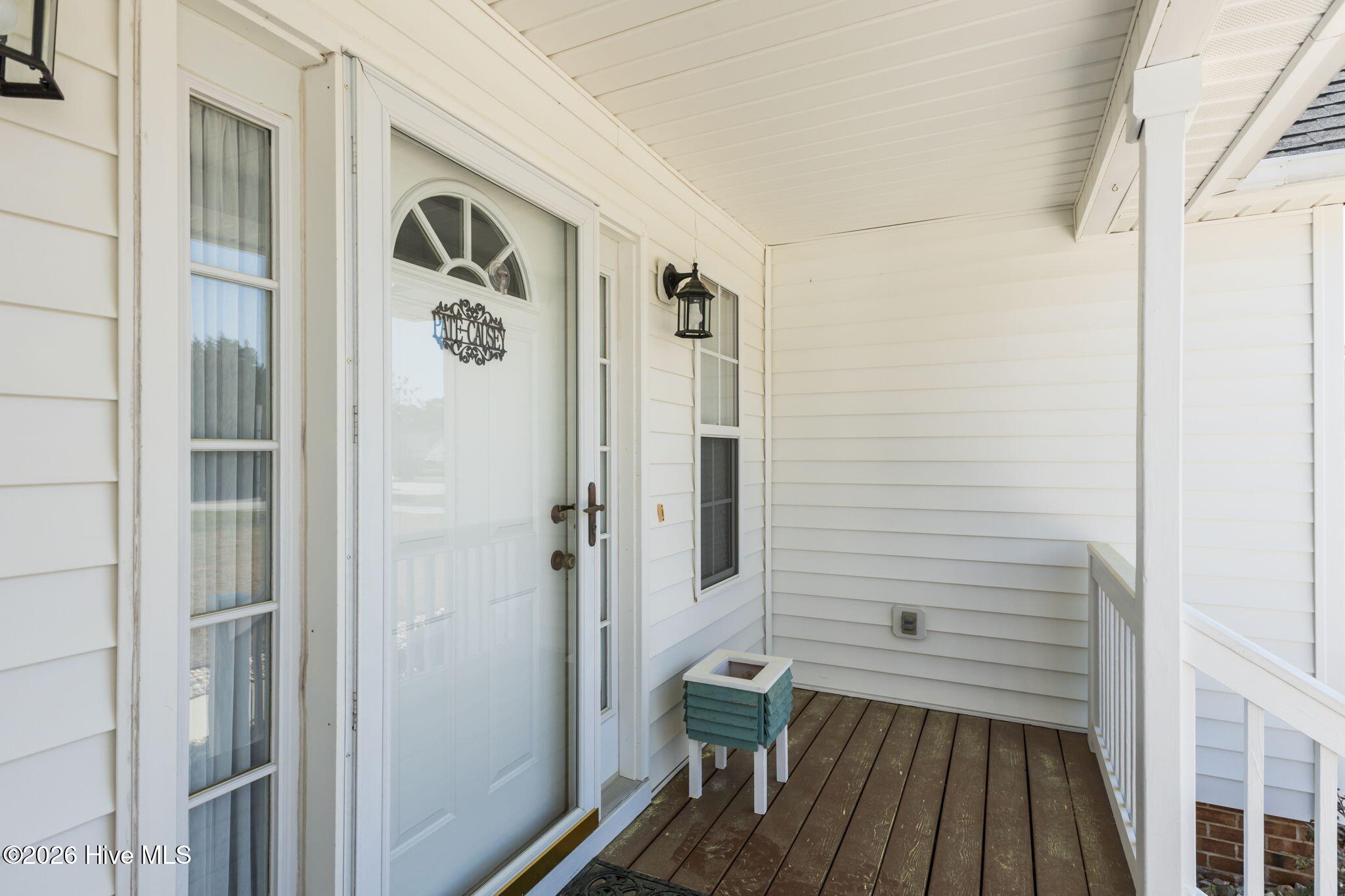 100561719 | Photo 44