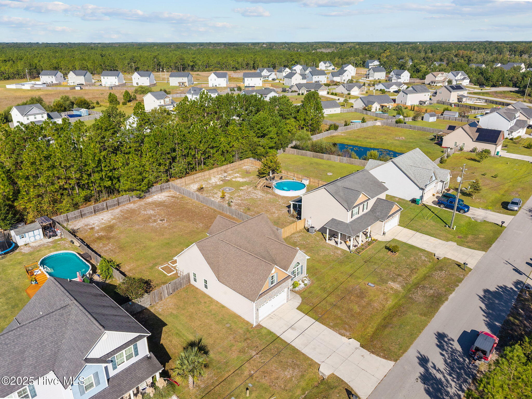 100535331 | Photo 33