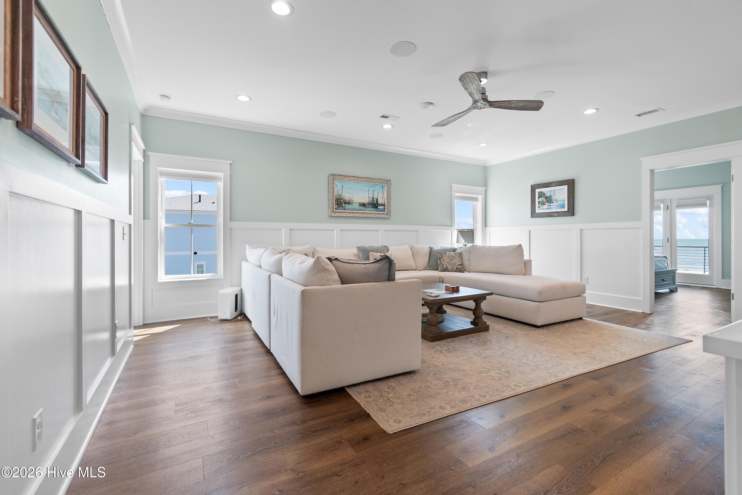 243 Ocean Boulevard W, Holden Beach, NC, 28462