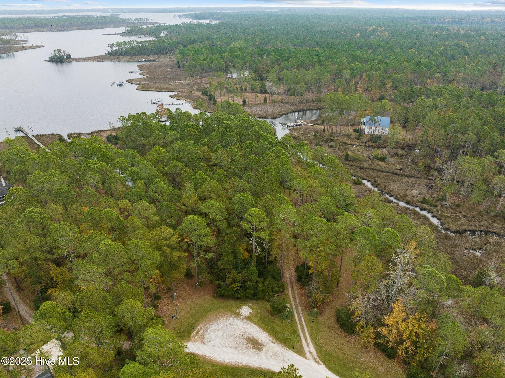 Homes for sale in Aurora, NC | 11 Starboard Ct, Aurora, NC 27806 | MLS# 100514086