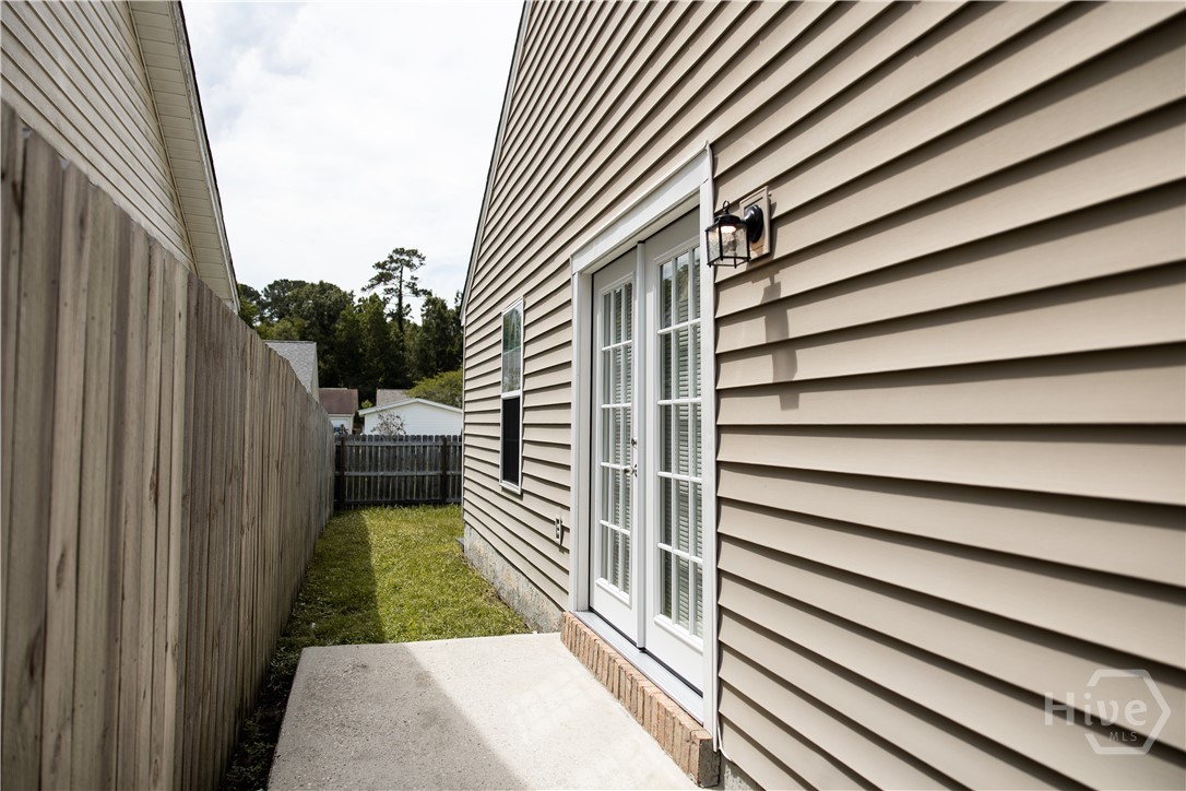 Side/Patio Entrance