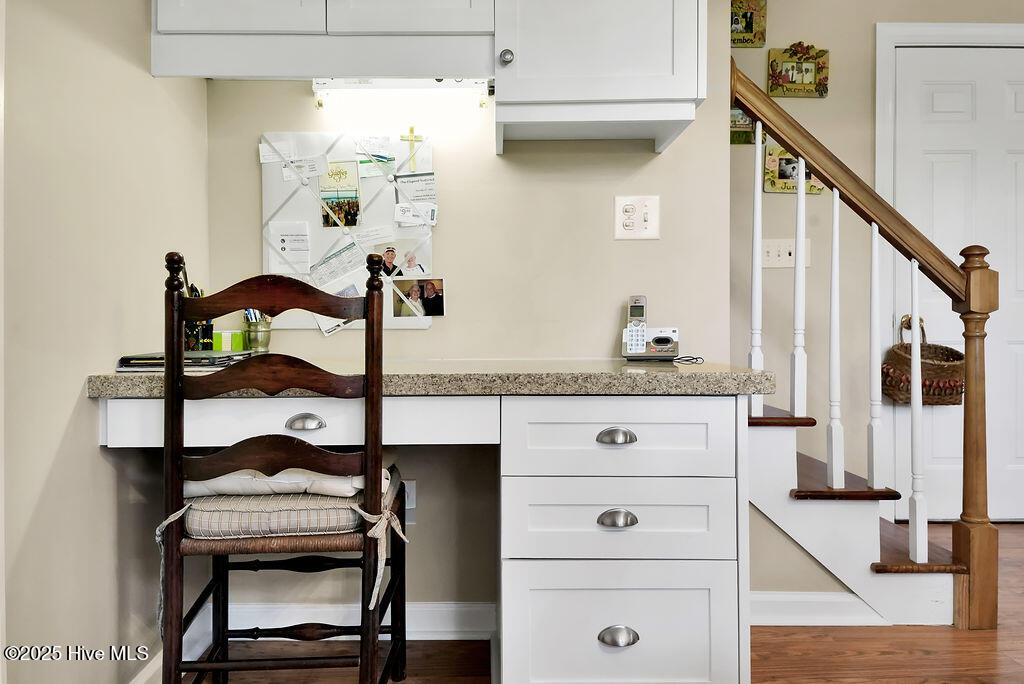 100541437 | Photo 18