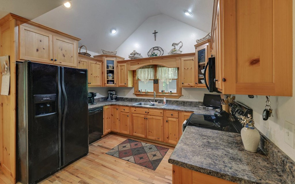 164 Dew Drop Lane, Murphy, NC 28906 Listing Photo  4