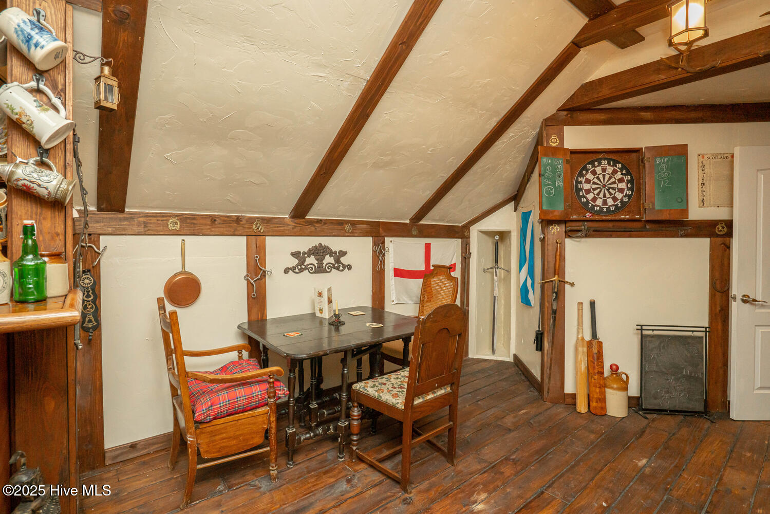 100534571 | Photo 81