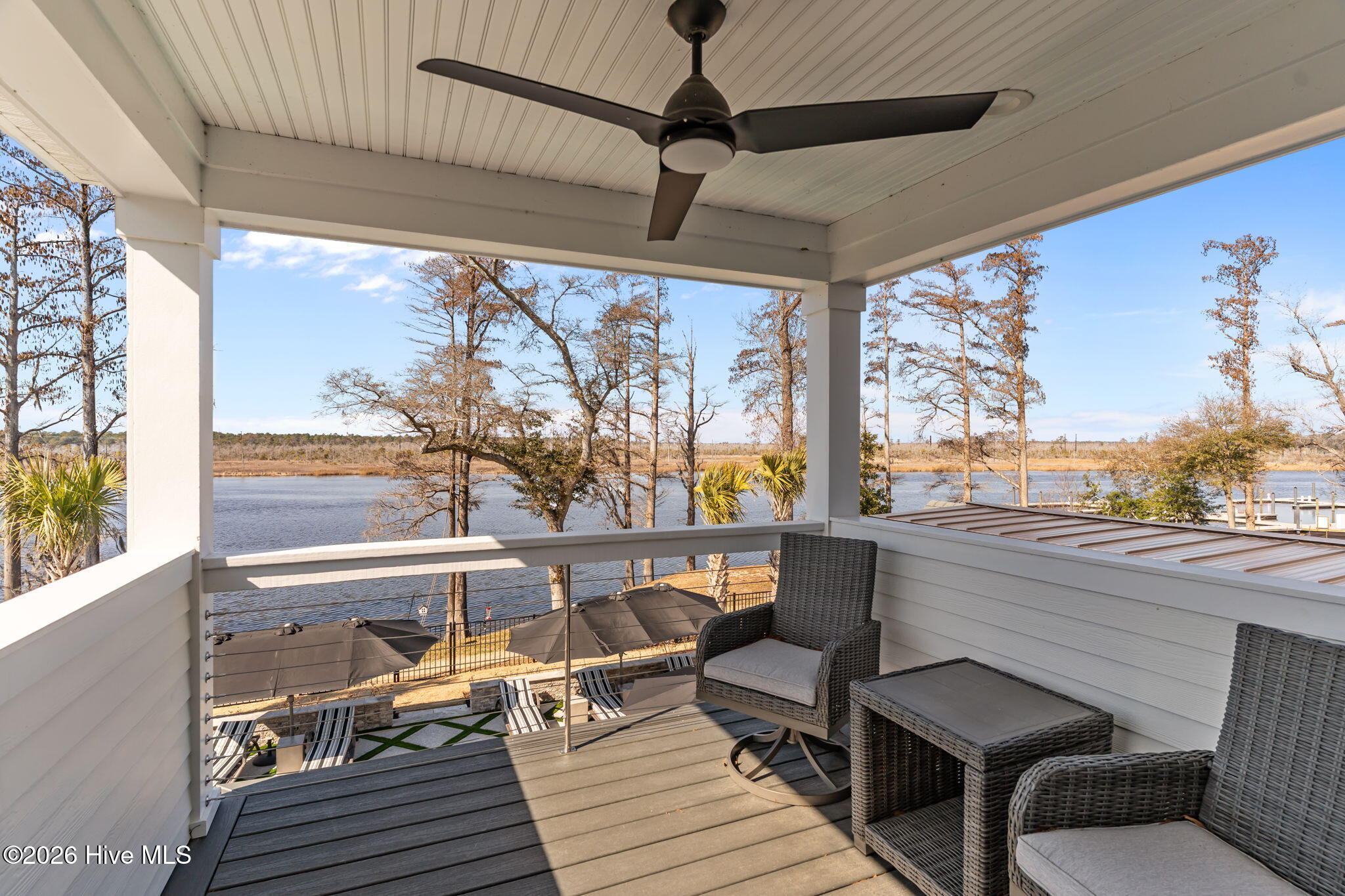 100554448 | Photo 38