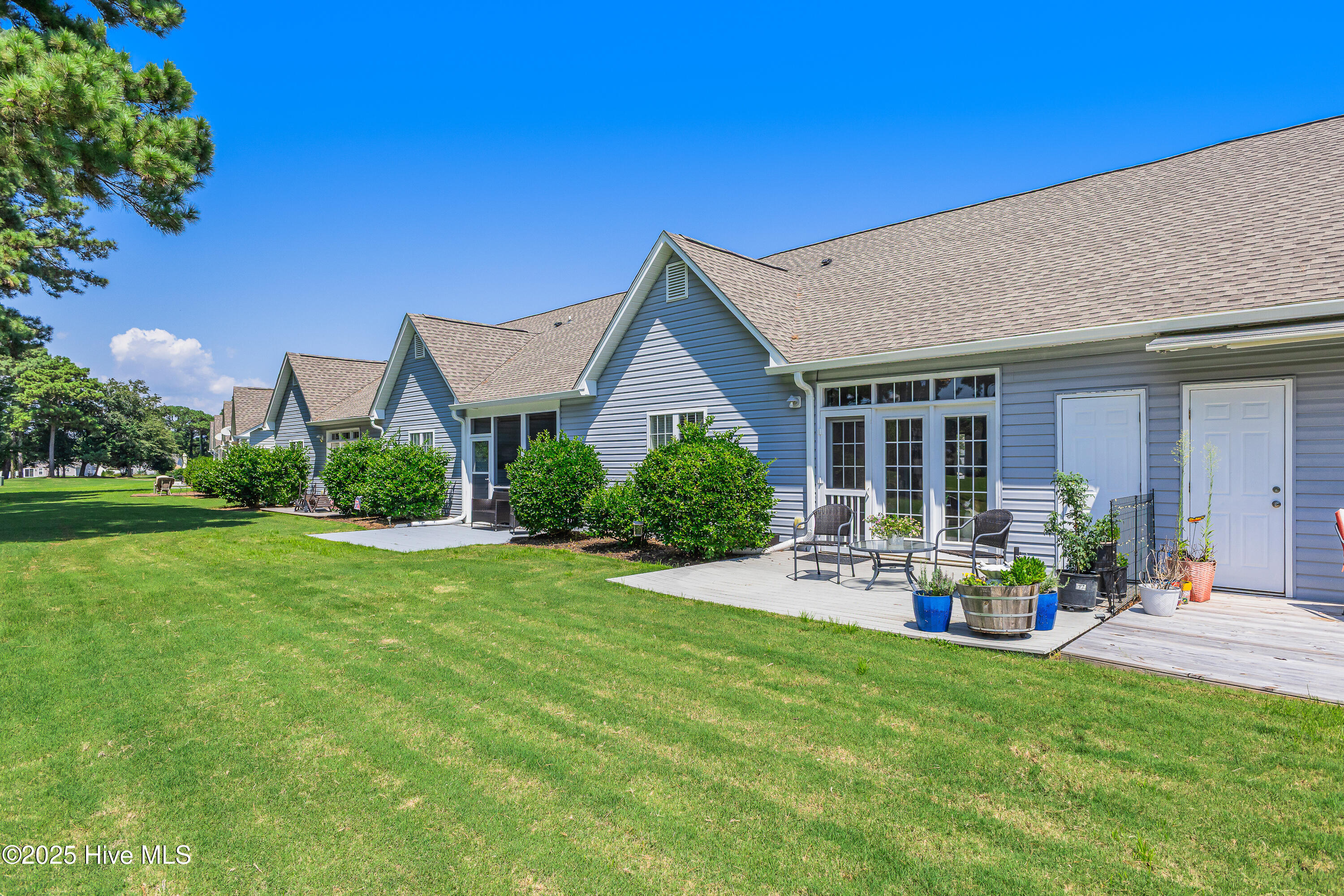 100525236 | Photo 34