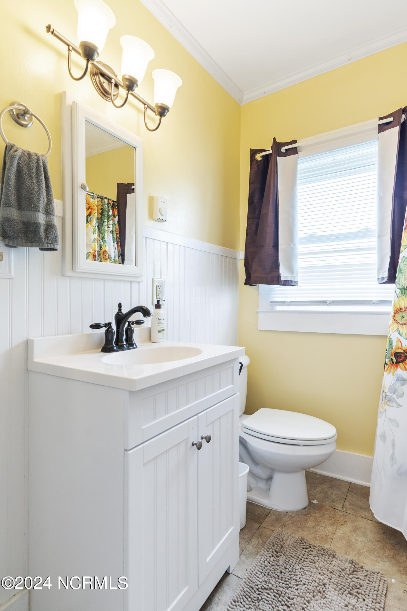 100488510 | Photo 21