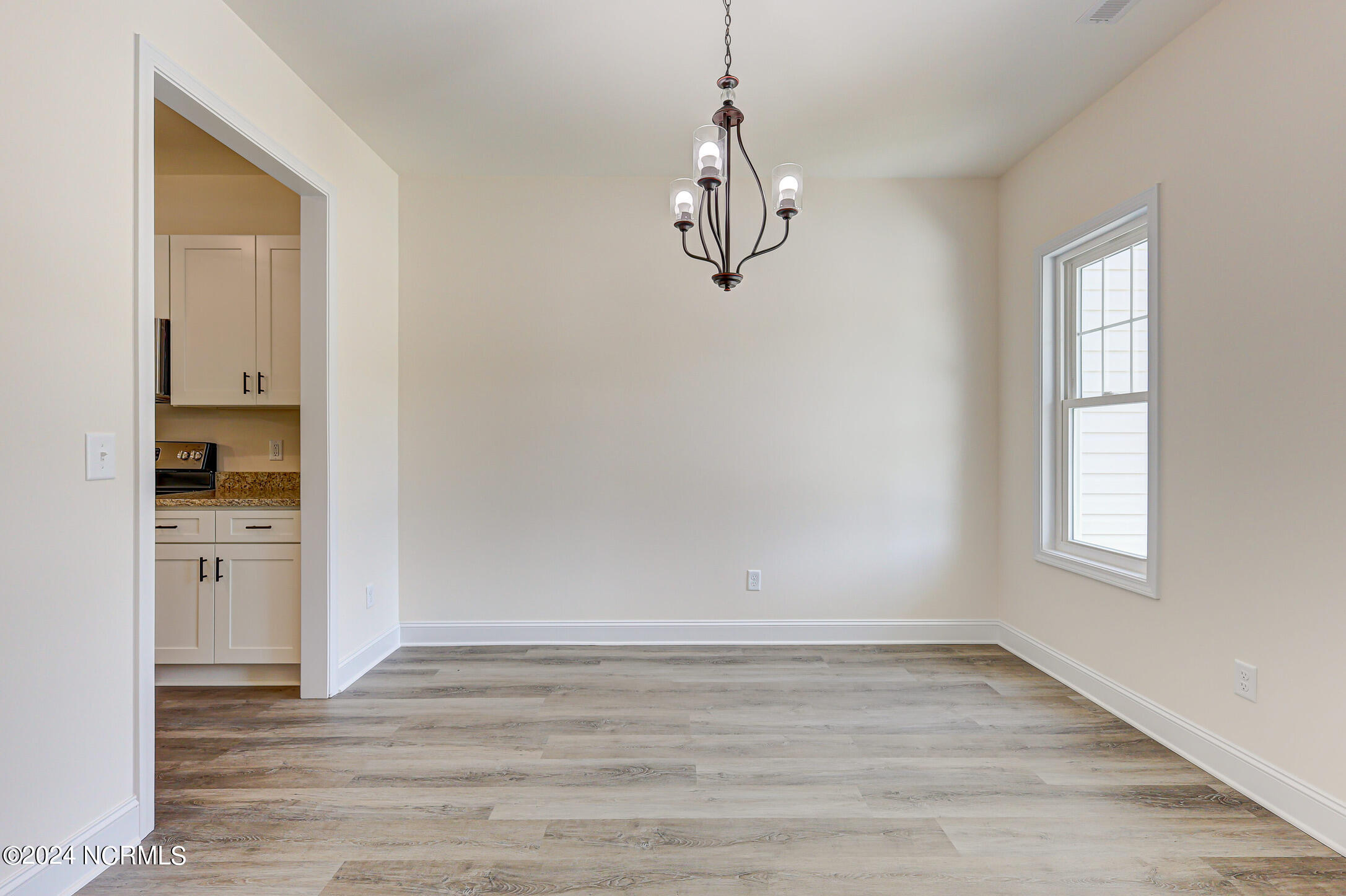 BE67DA44-C7F7-49CB-93C8-67DBB726CE75_1_1