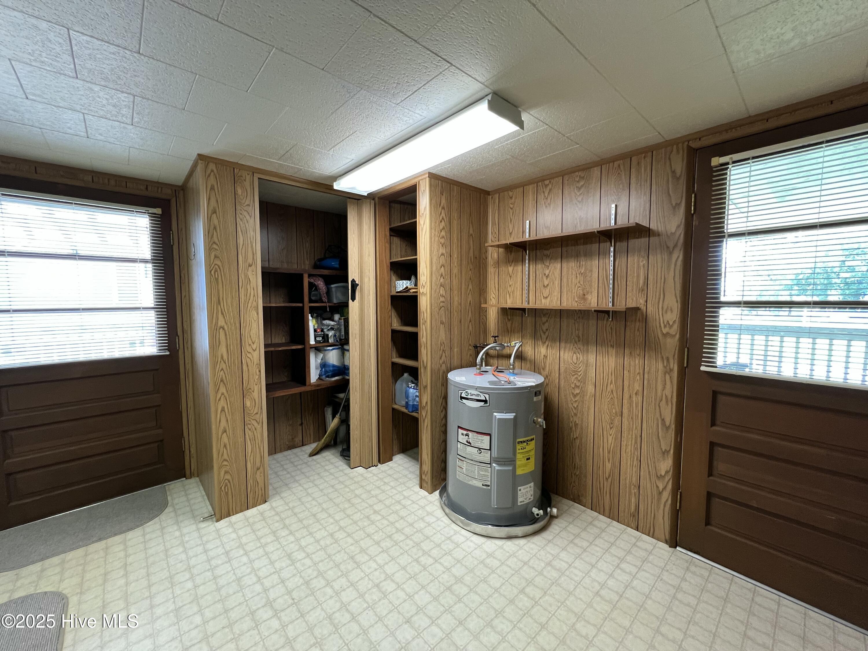 Laundry/mud room
