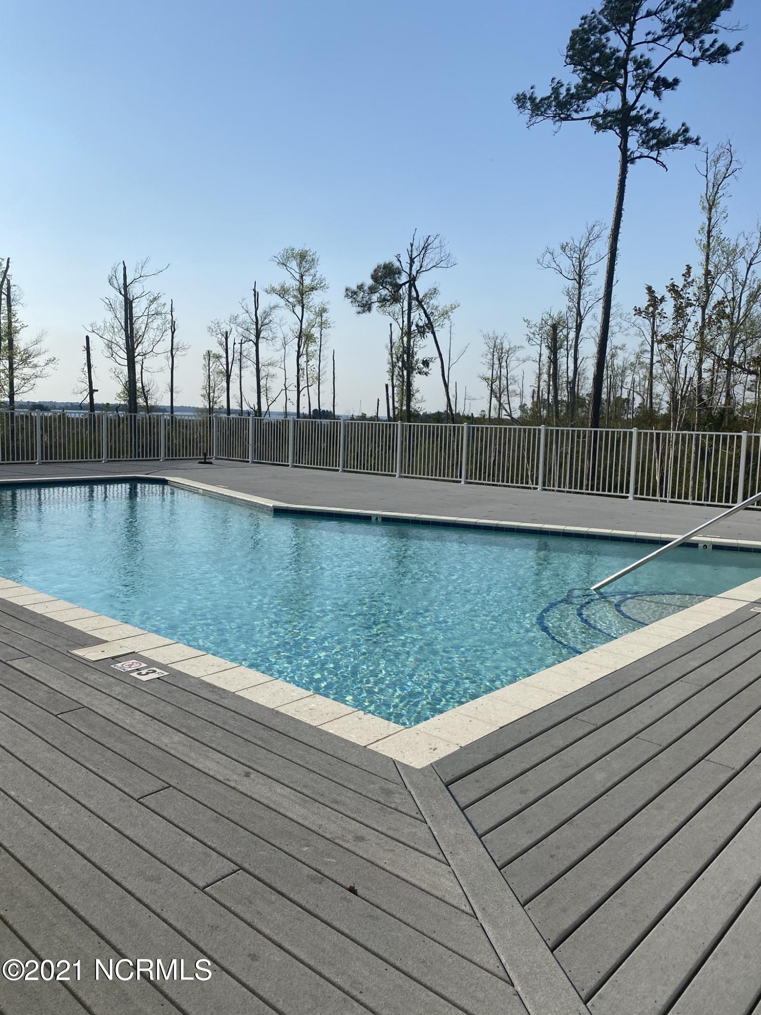 100535650 | Photo 26