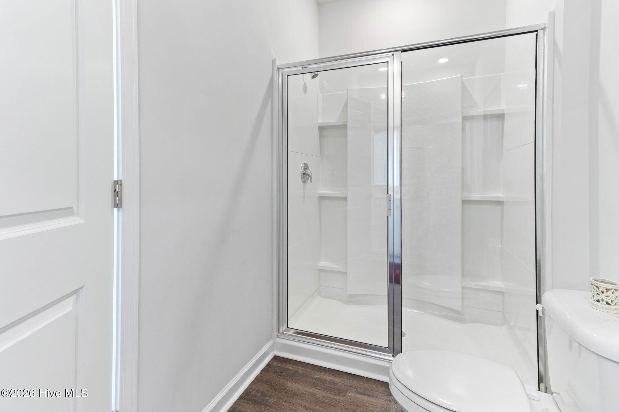 100556096 | Photo 23