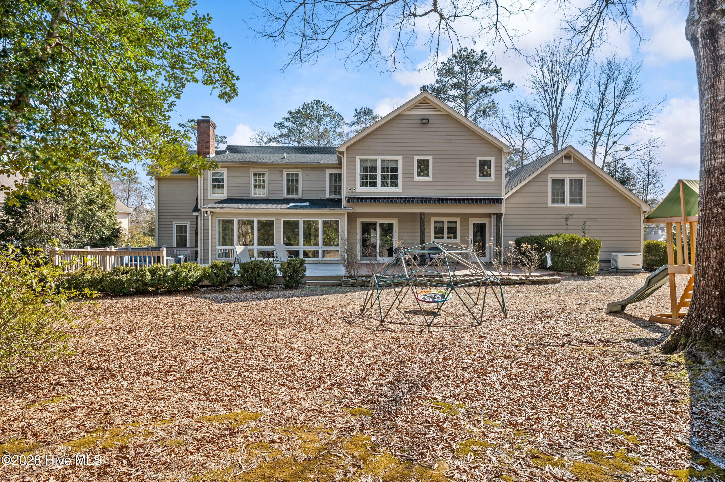 100554057 | Photo 58