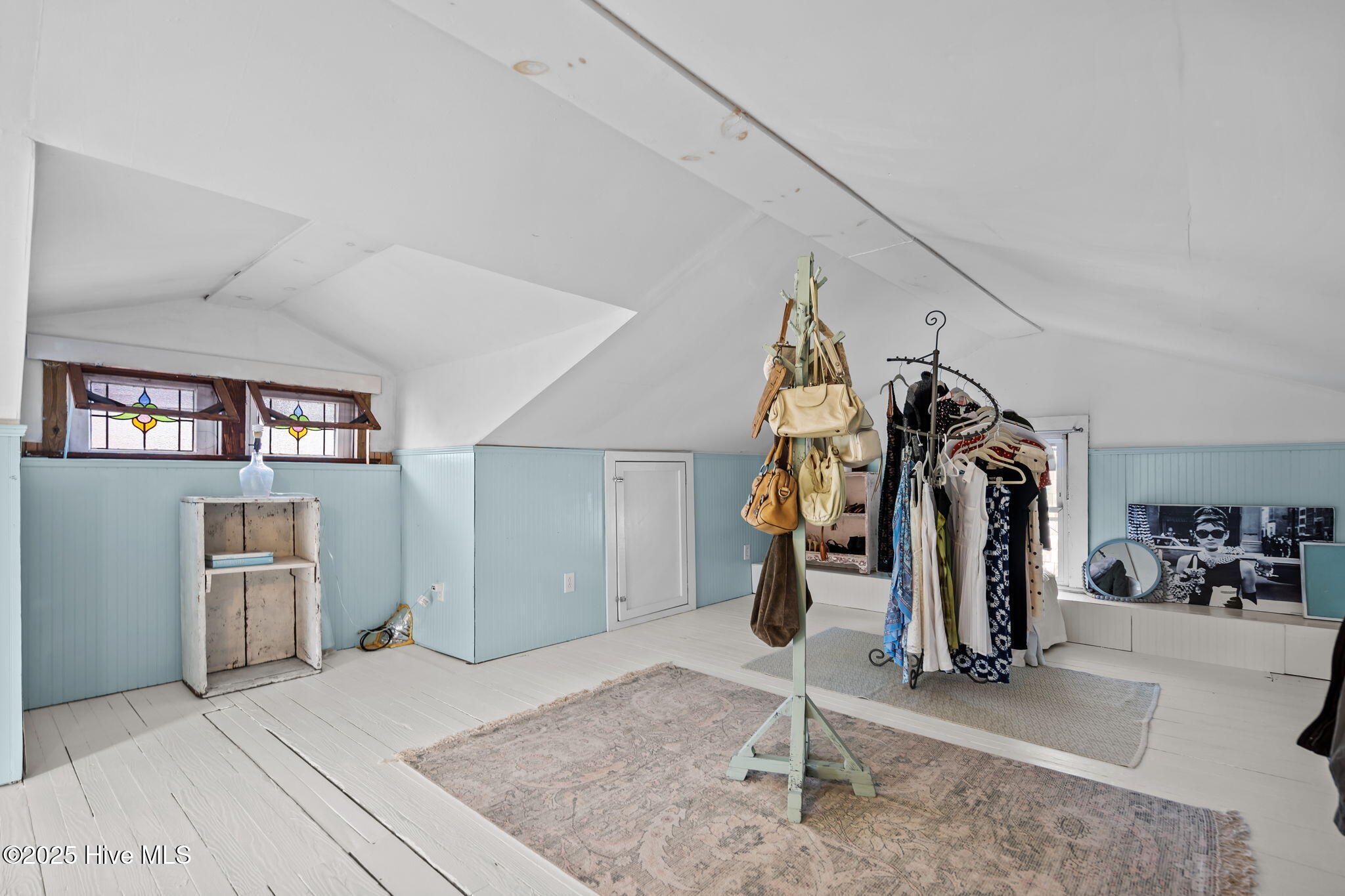 100546633 | Photo 16