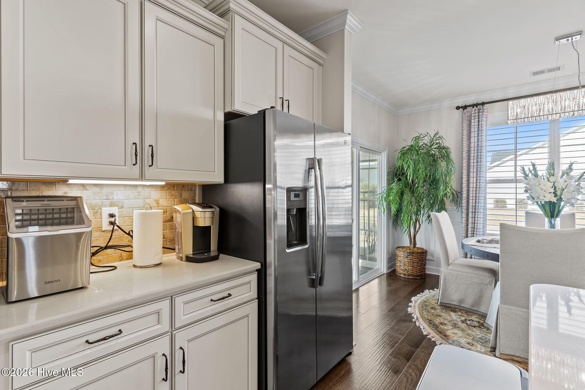 100557364 | Photo 17