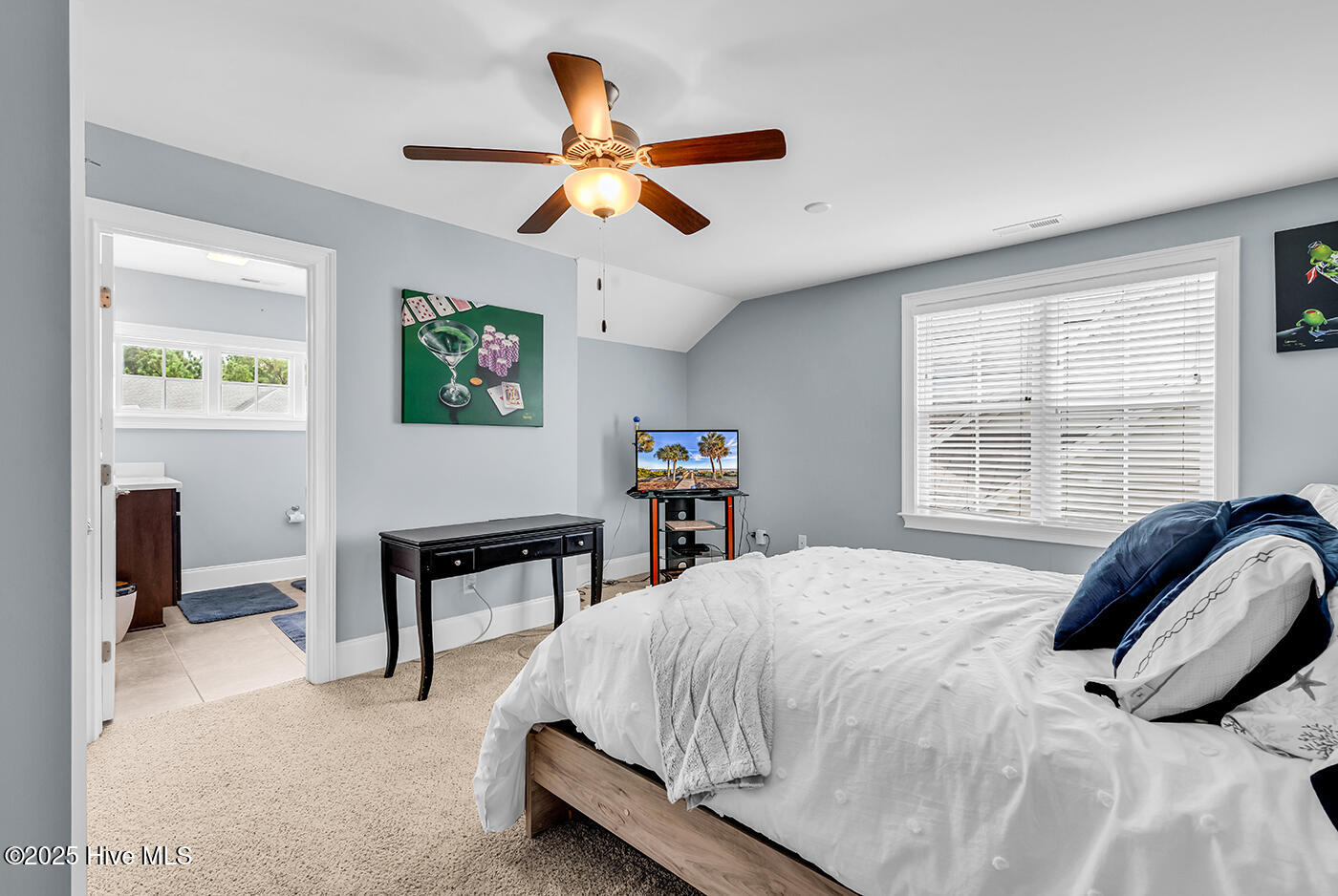 100529992 | Photo 26