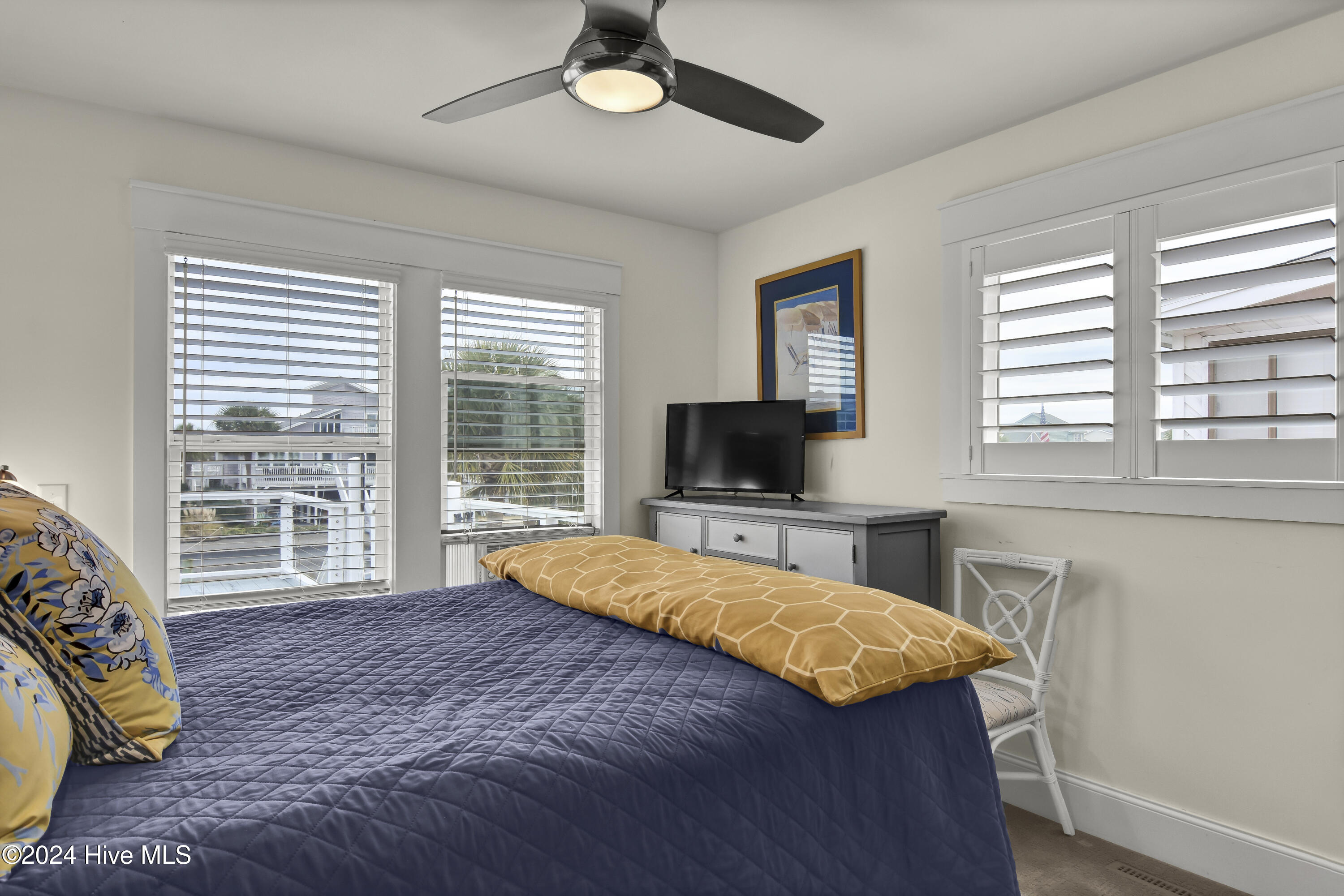 100512671 | Photo 19