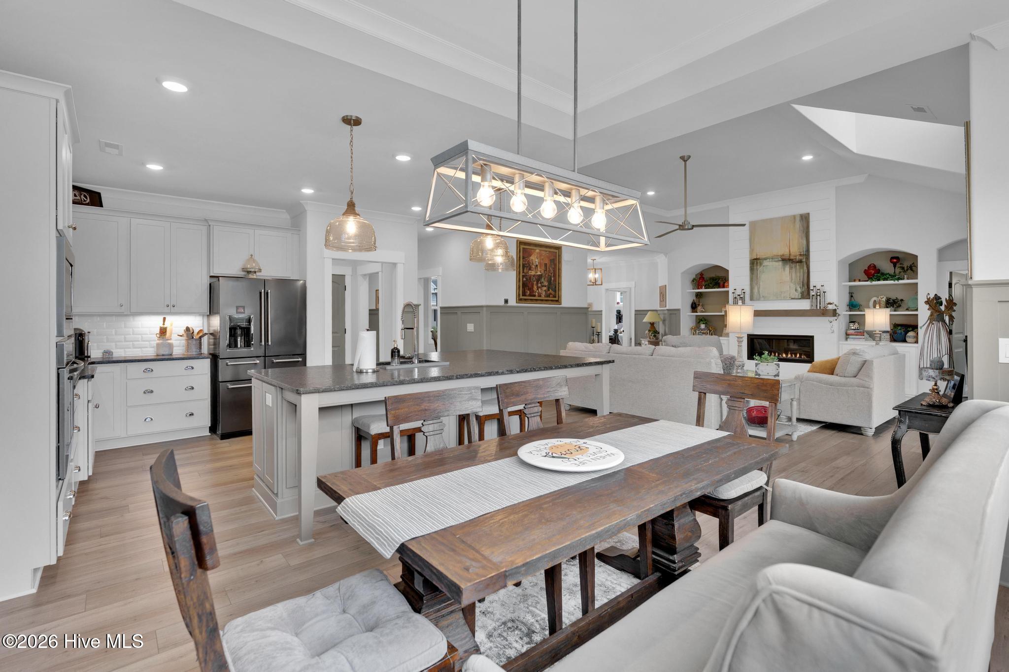 100561438 | Photo 18