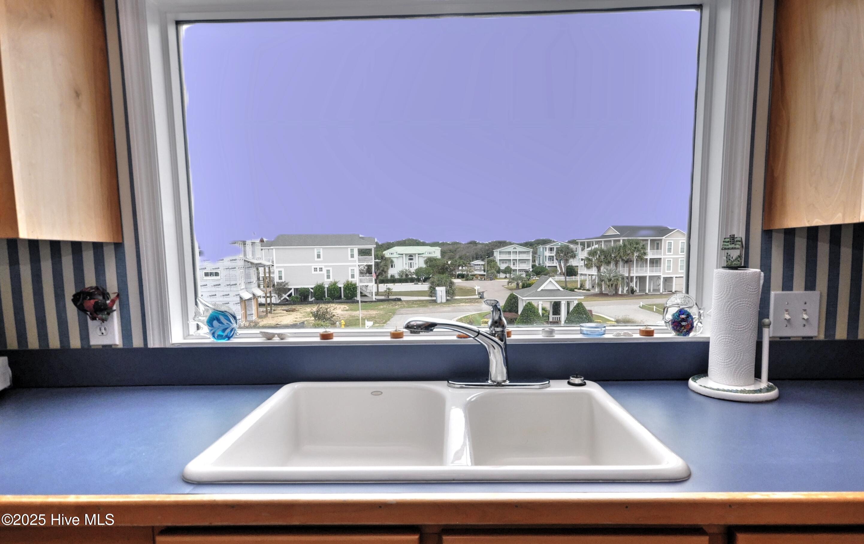 100538748 | Photo 19