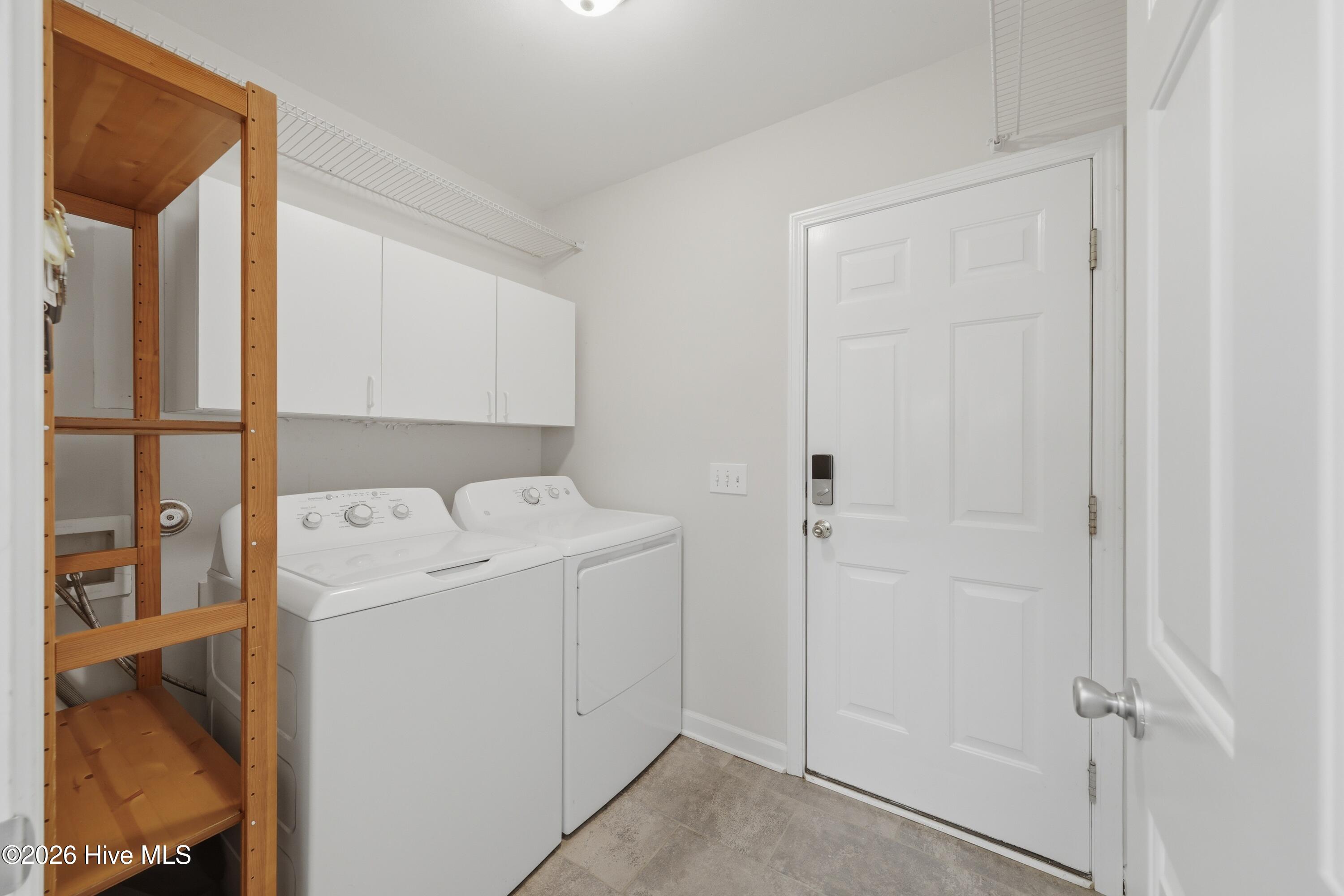 100568485 | Photo 39