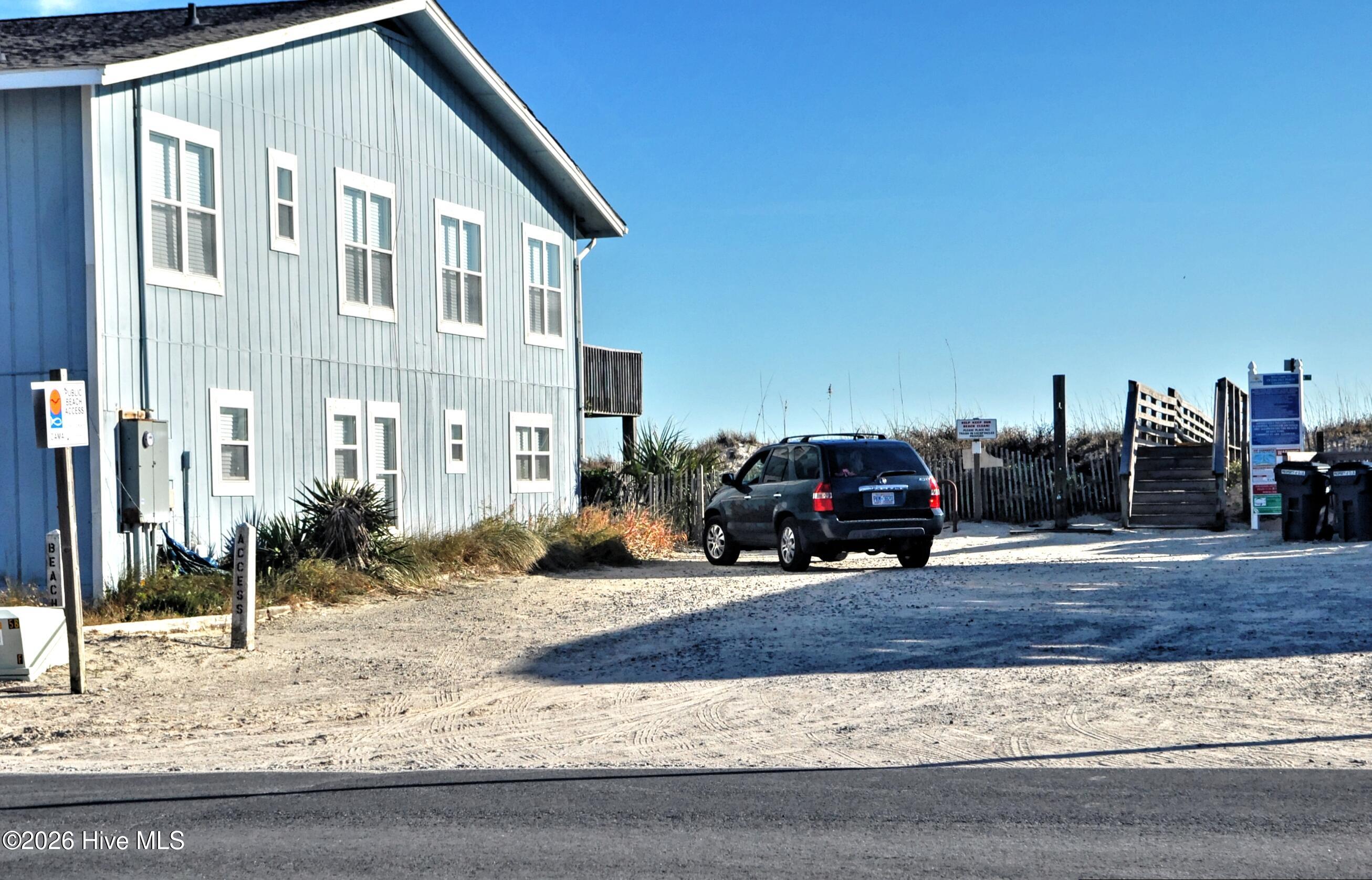 100558783 | Photo 52