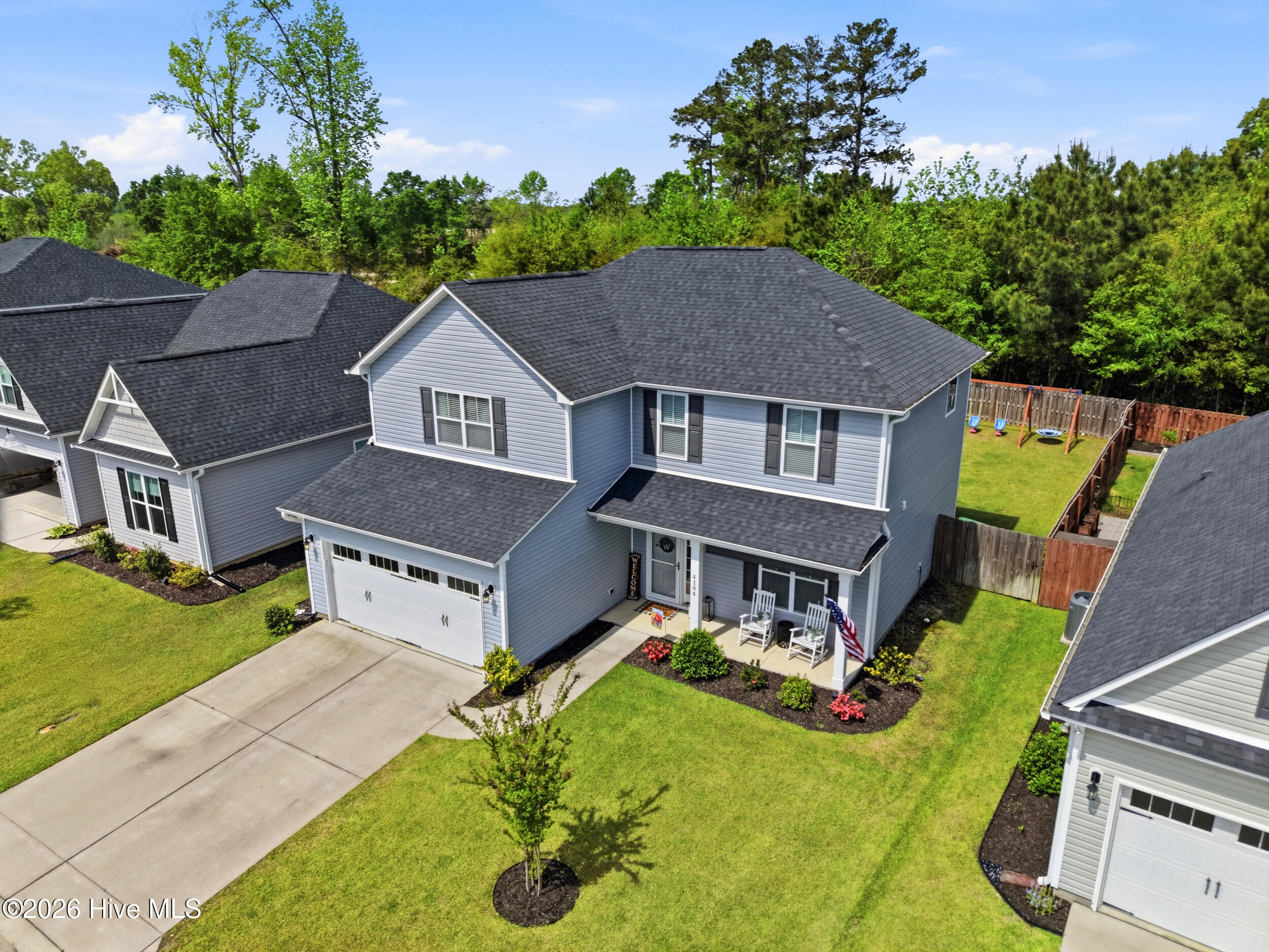 100567183 | Photo 43