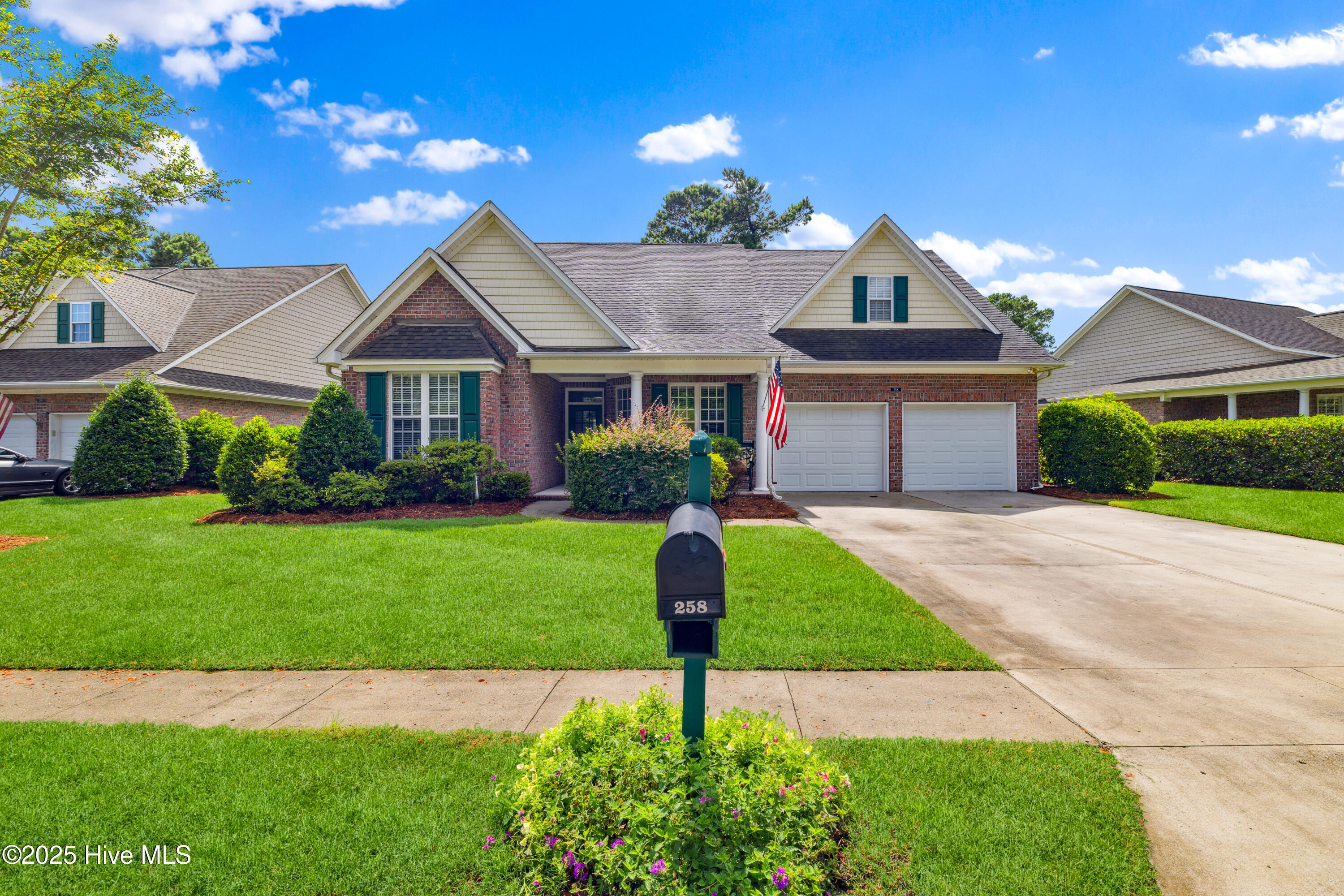 100514630 | Photo 62