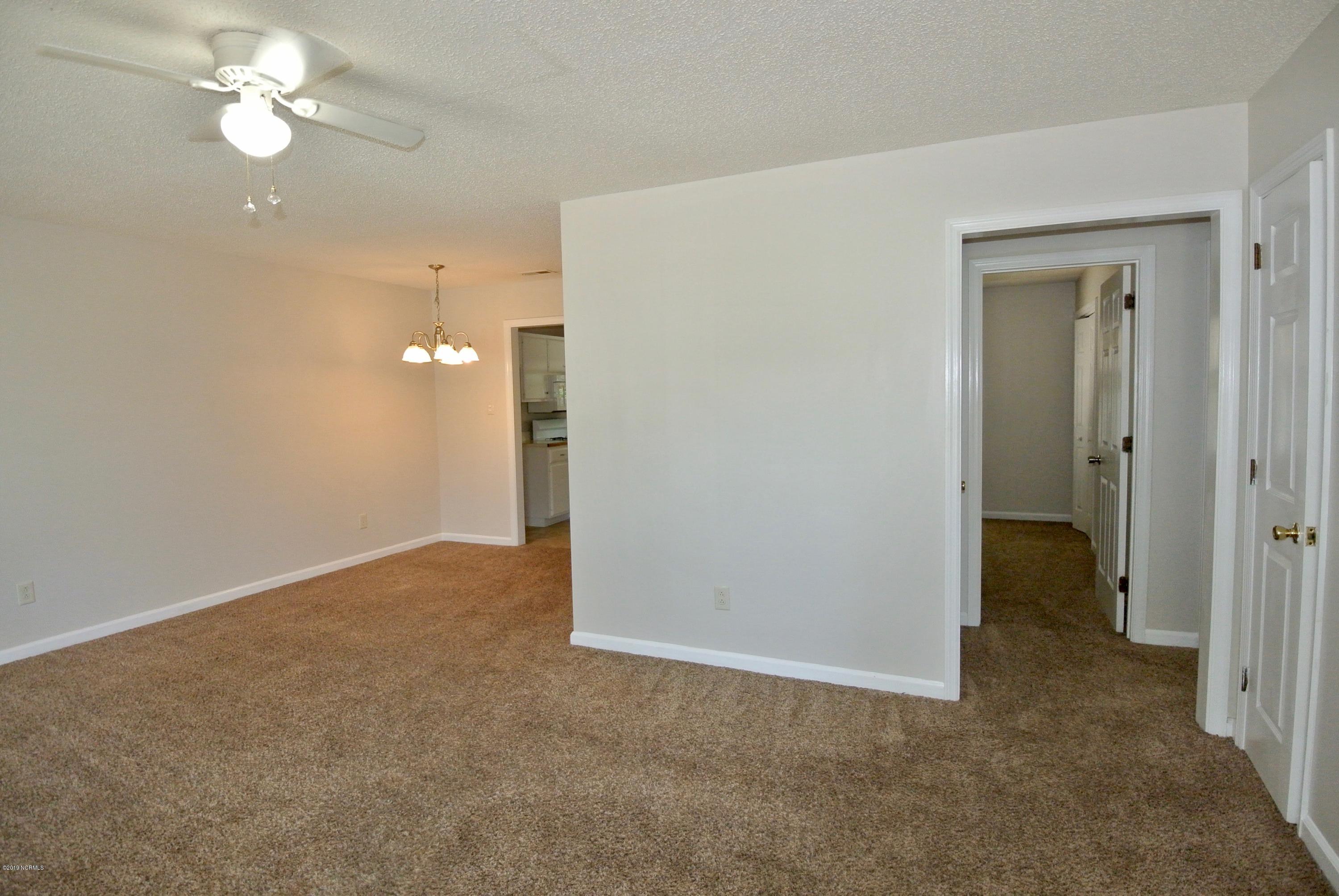 Exterior photo of 1212 Highland Avenue D, New Bern, NC 28562. MLS: 100593026